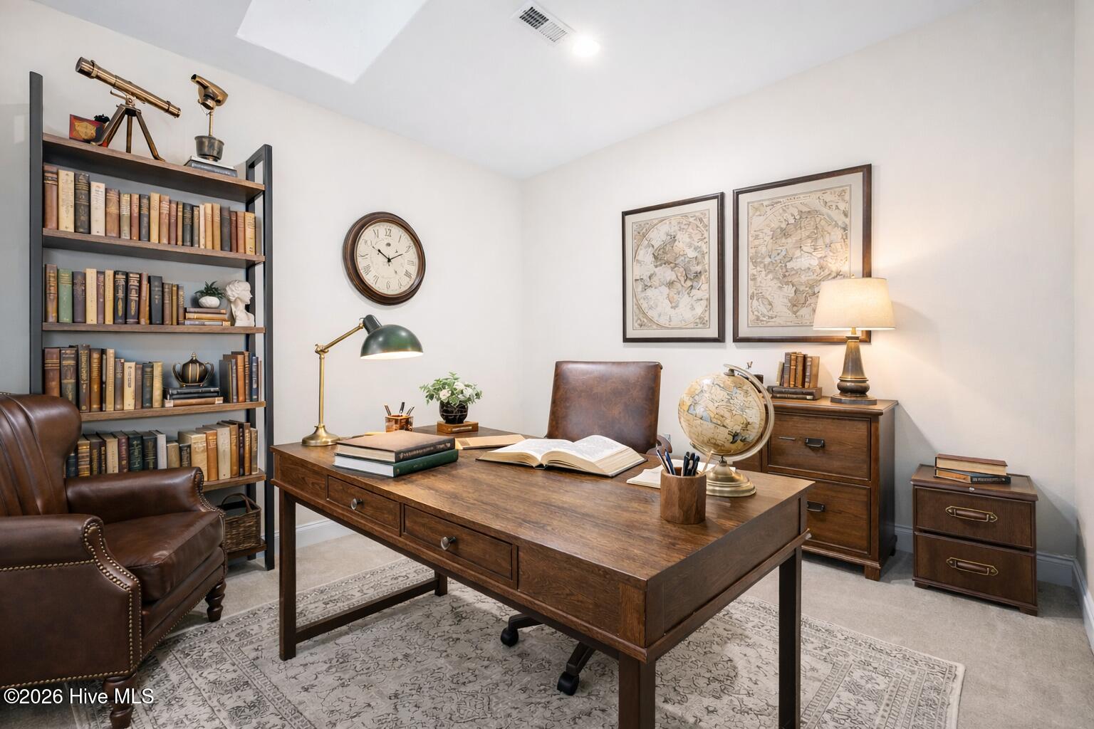 100552325 | Photo 35