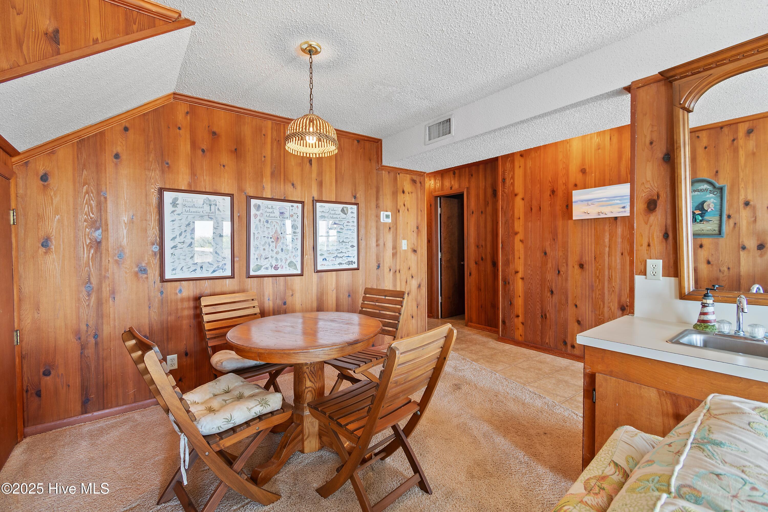 100497729 | Photo 16