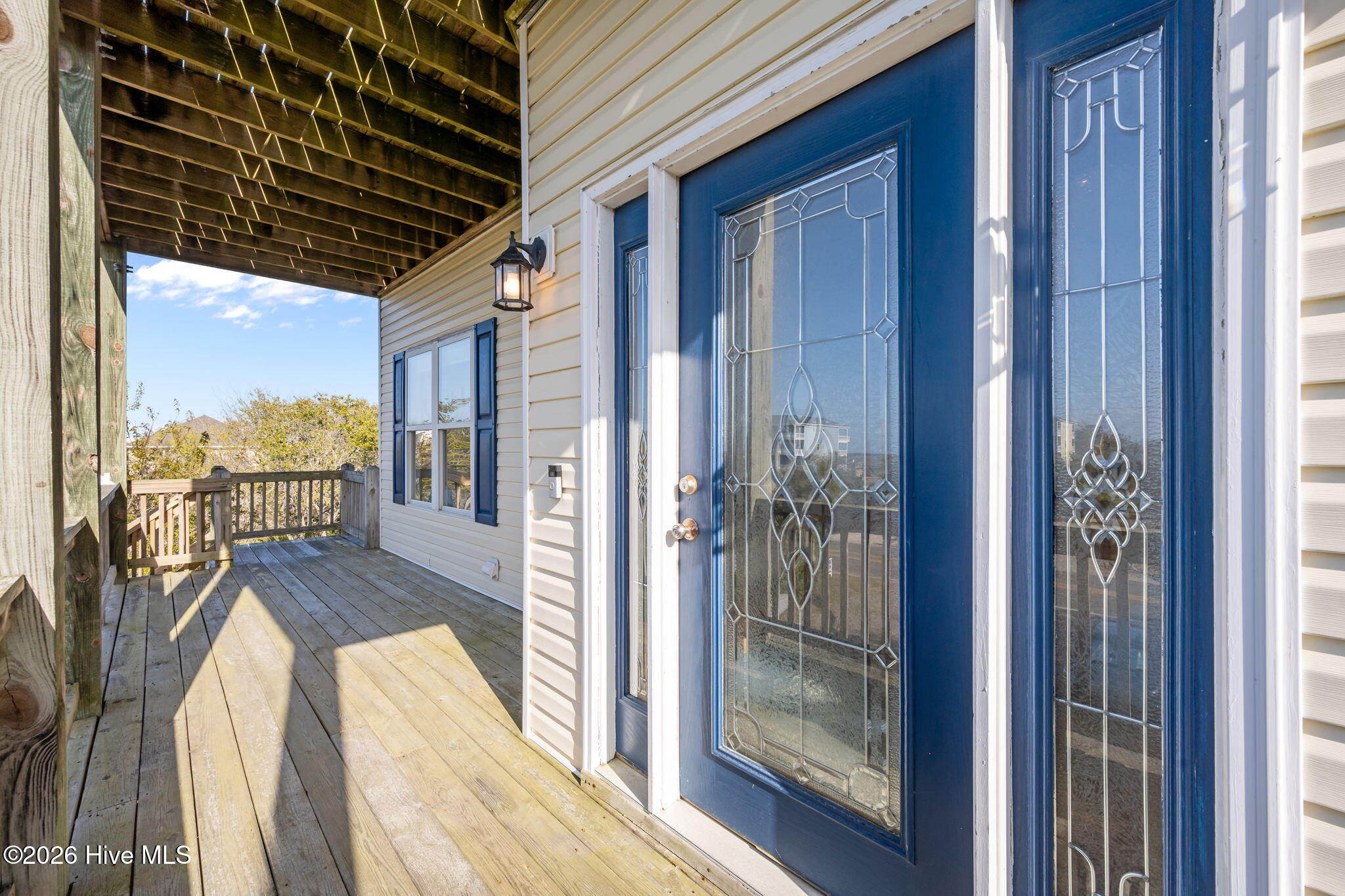 100565208 | Photo 32