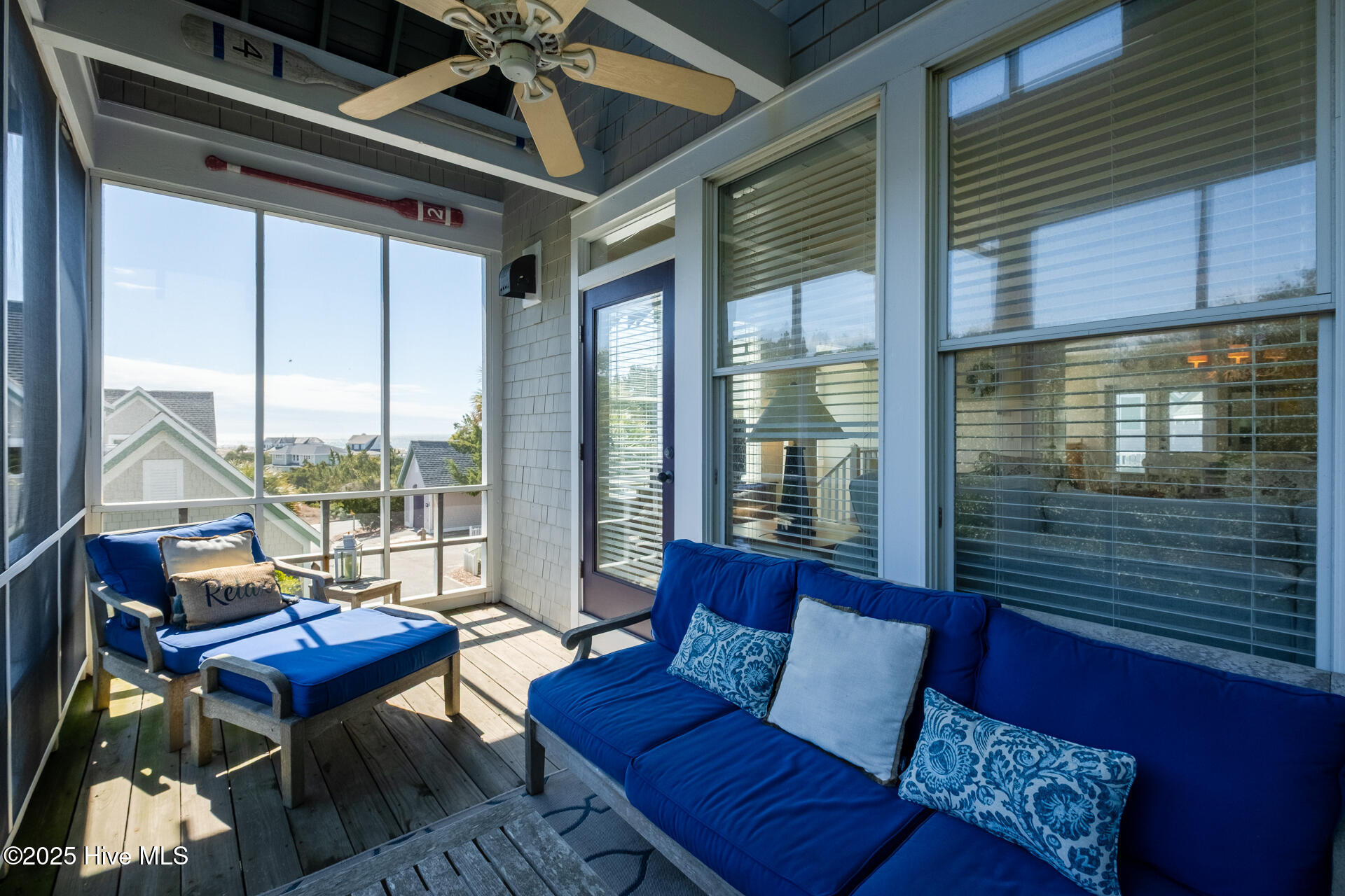 100493663 | Photo 22