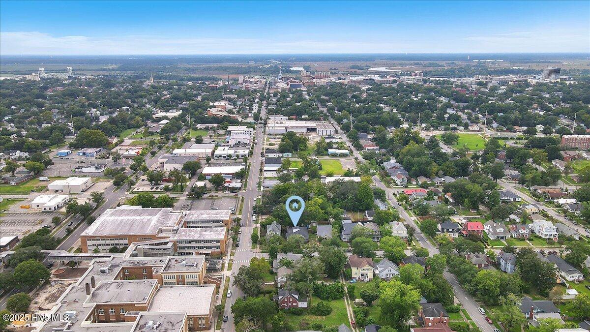 100525423 | Photo 56