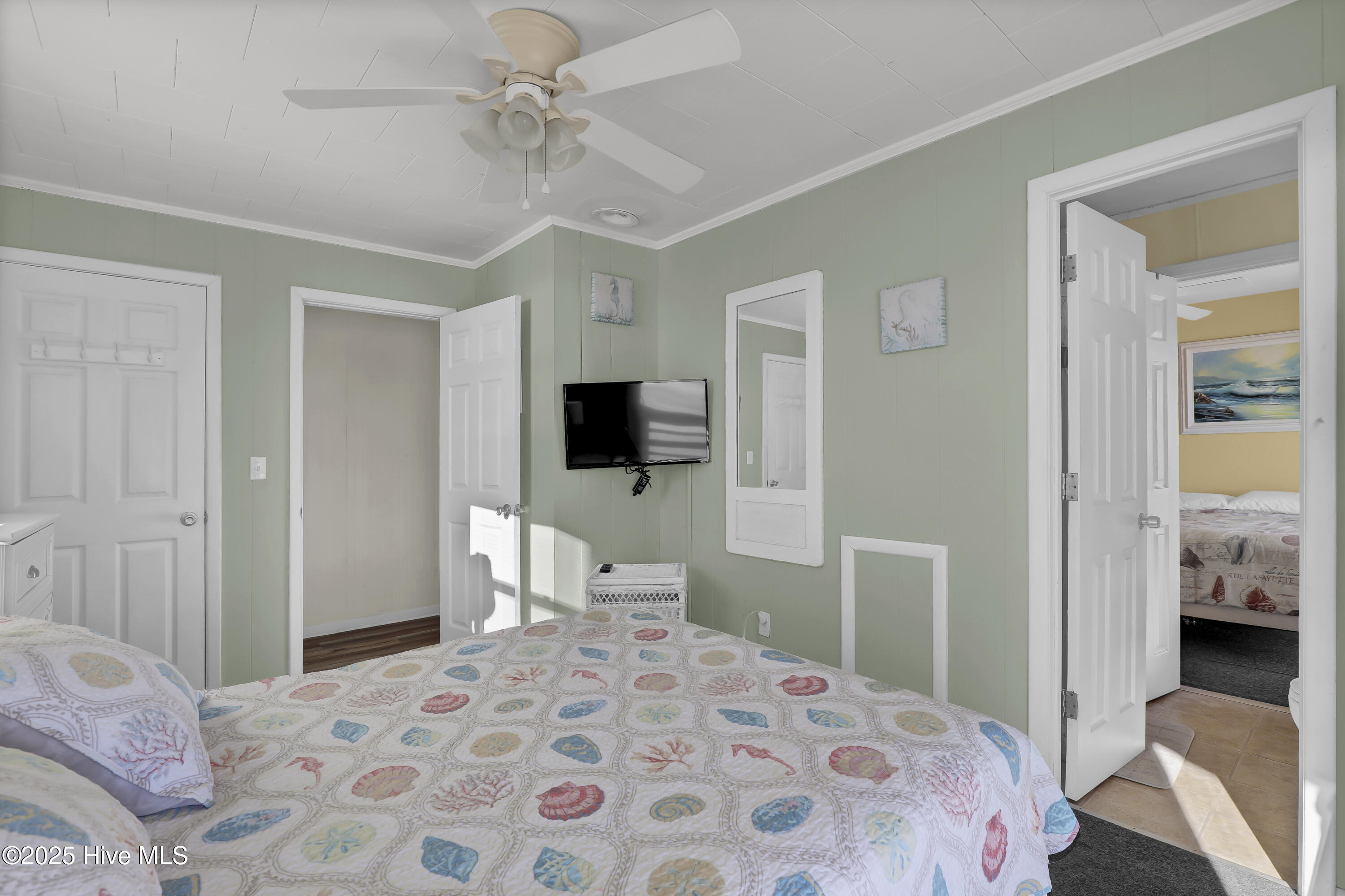 100518546 | Photo 26