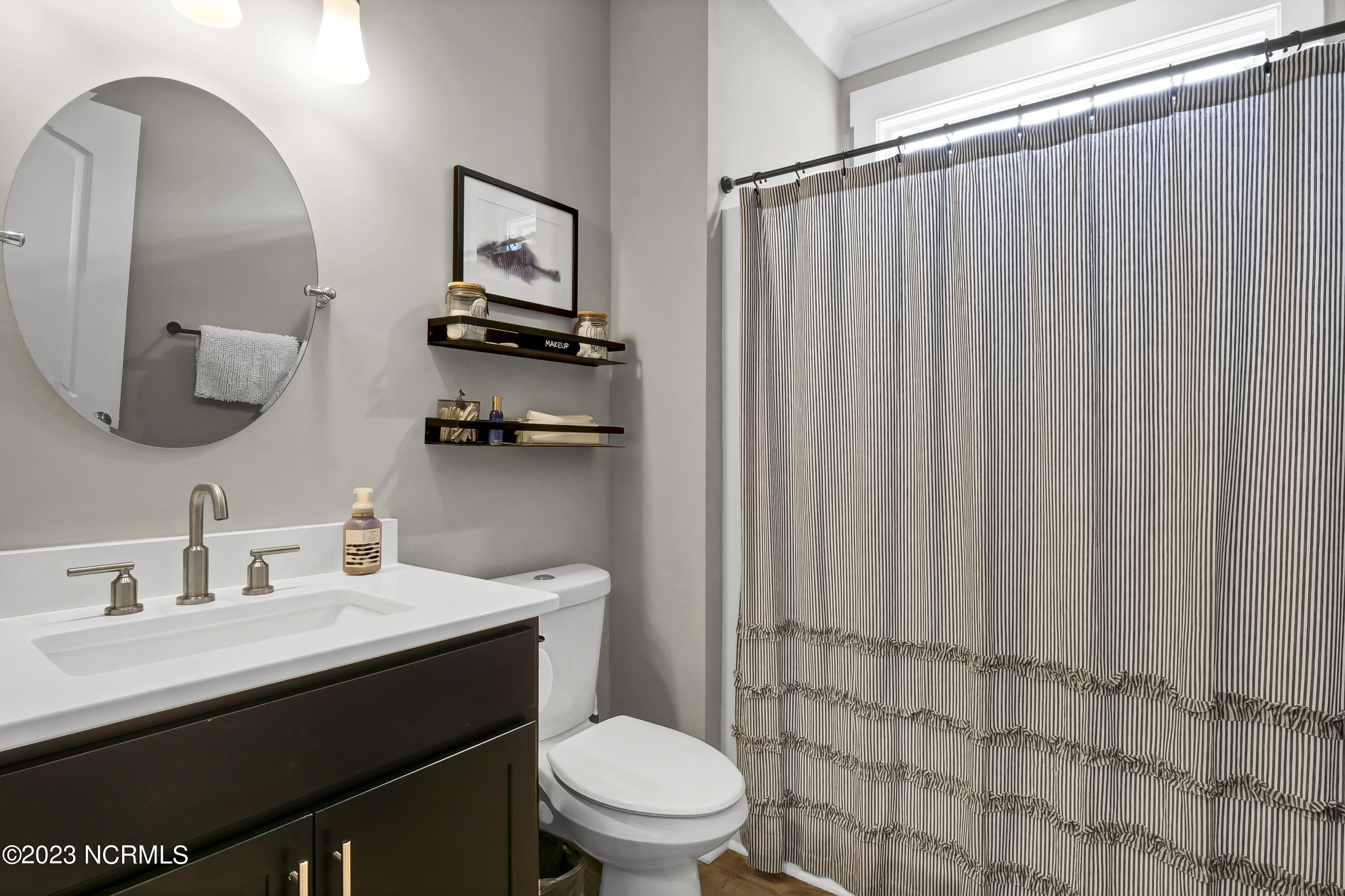 100526222 | Photo 13