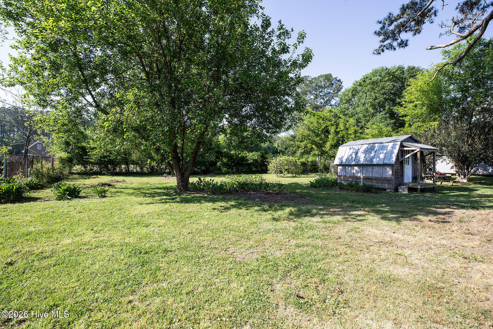 100567533 | Photo 36