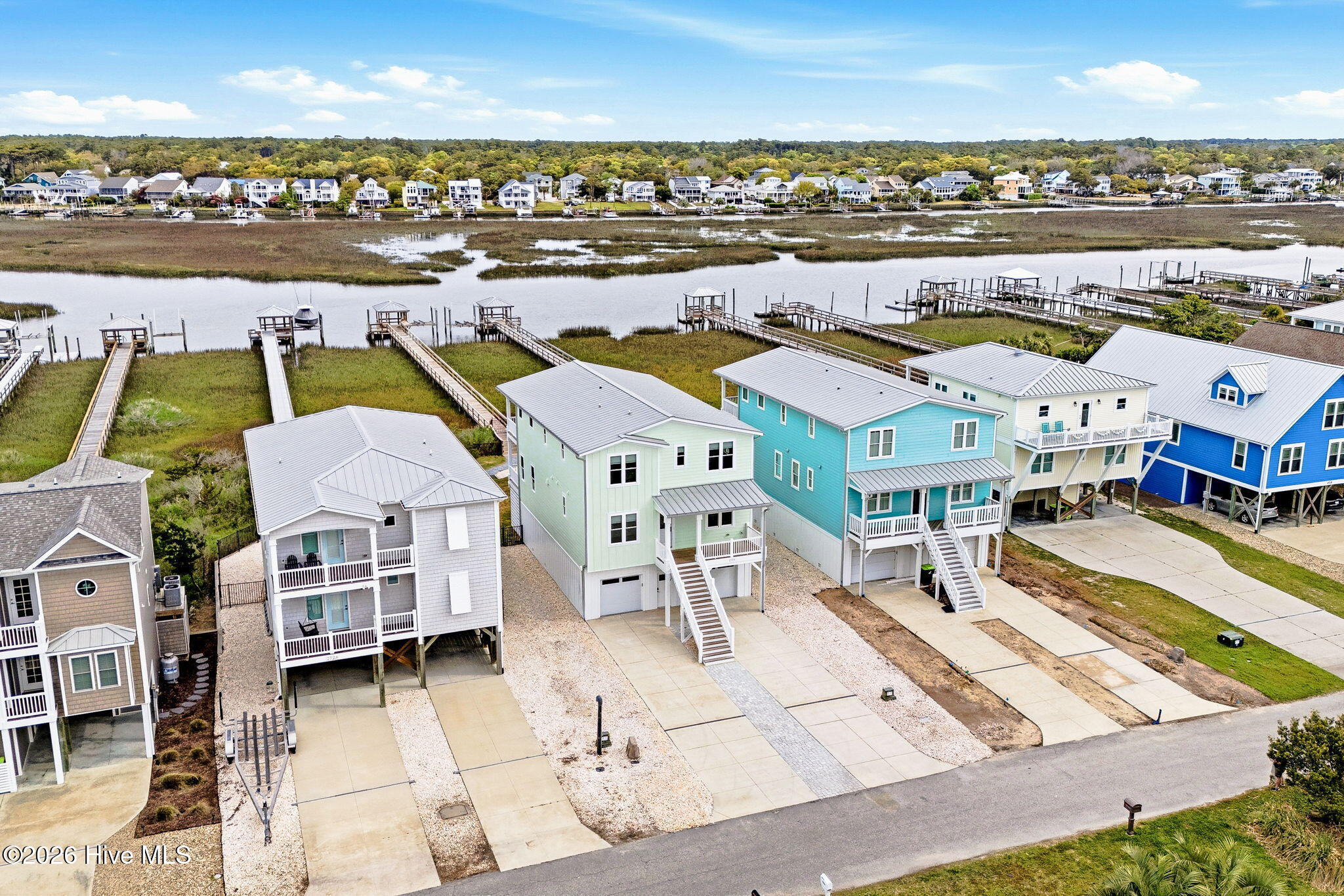 100564360 | Photo 59