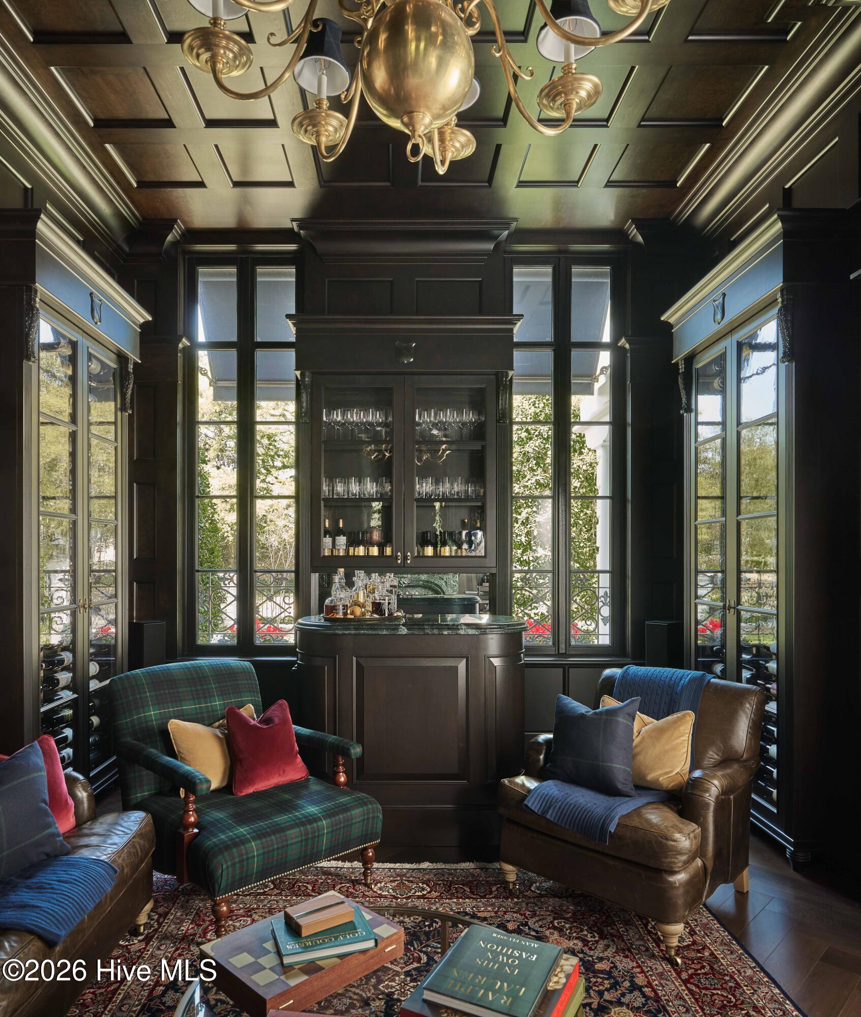 100569177 | Photo 16