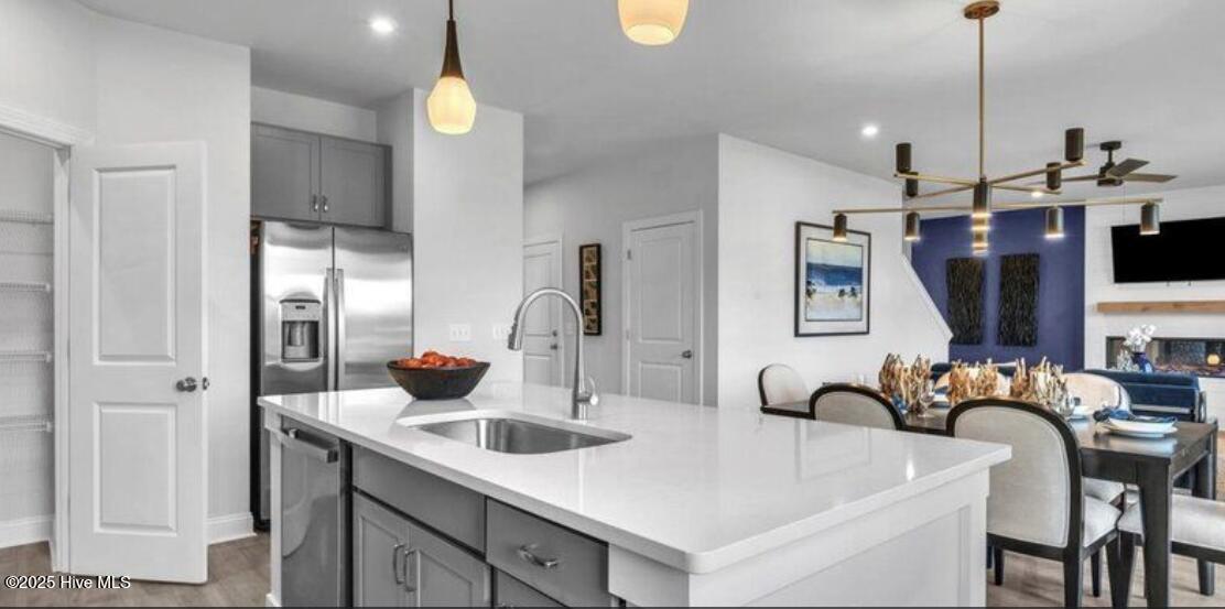 100554691 | Photo 10