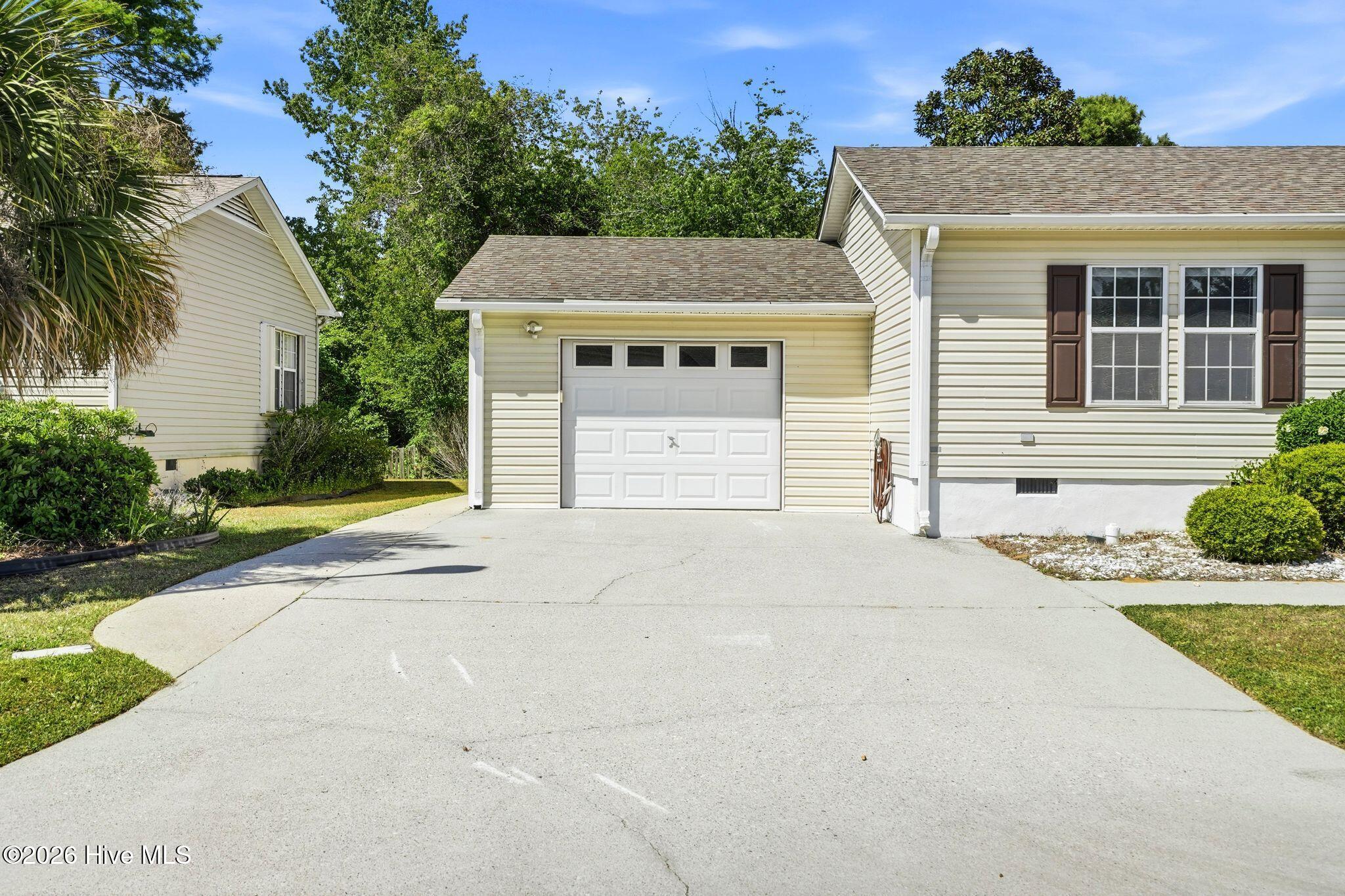 100567371 | Photo 11