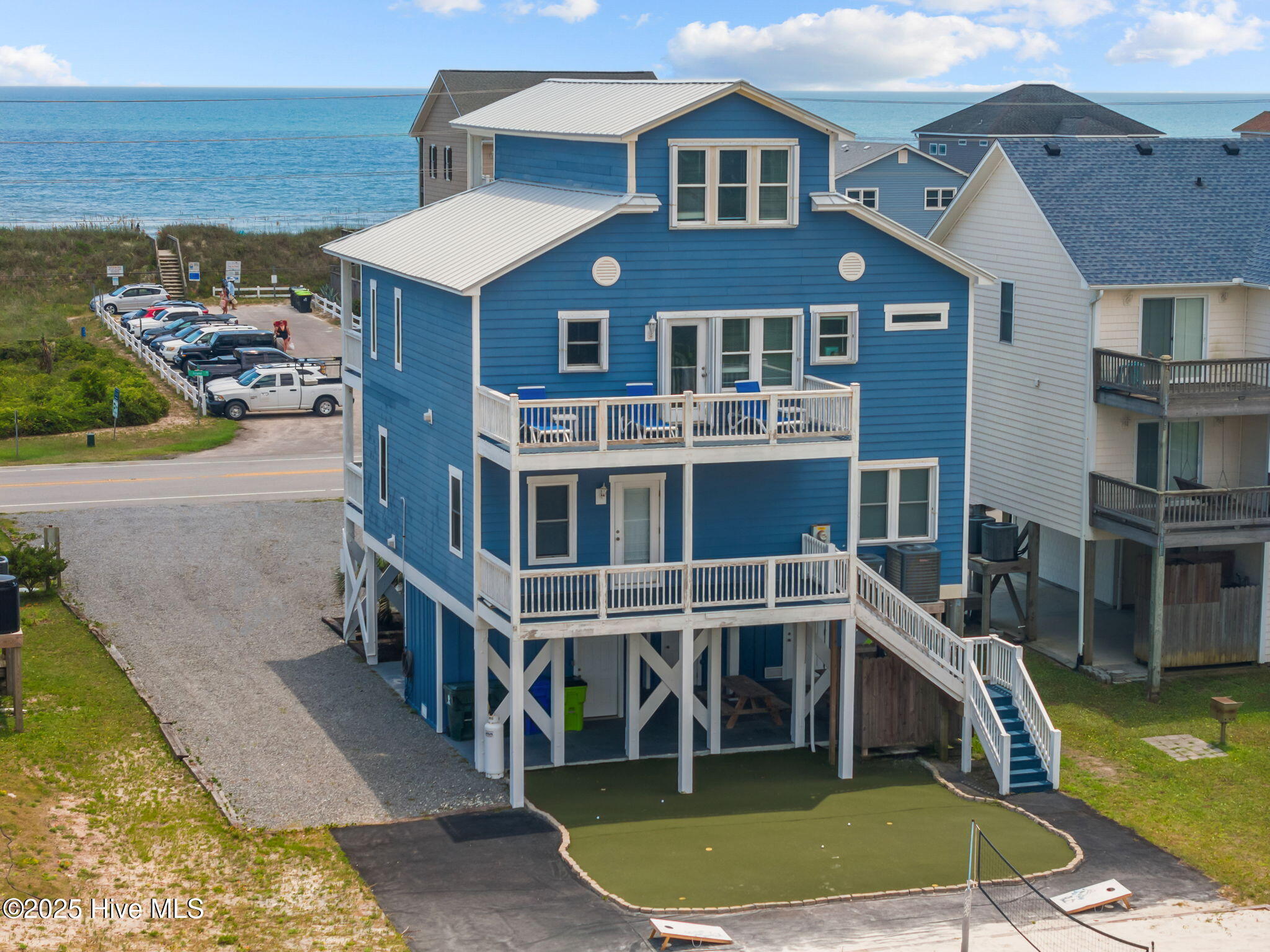 100496177 | Photo 62