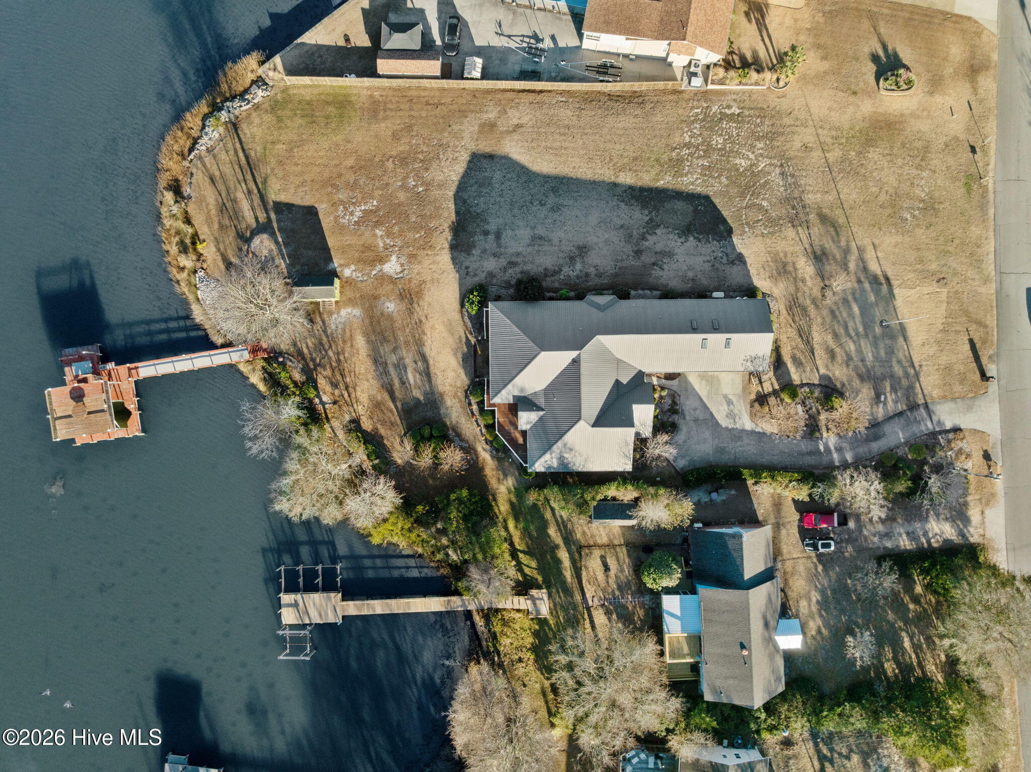 100542324 | Photo 25