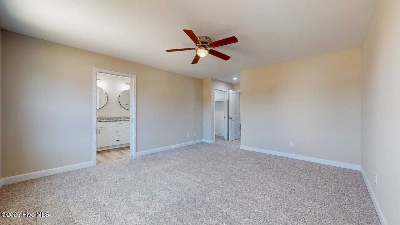 100542027 | Photo 31