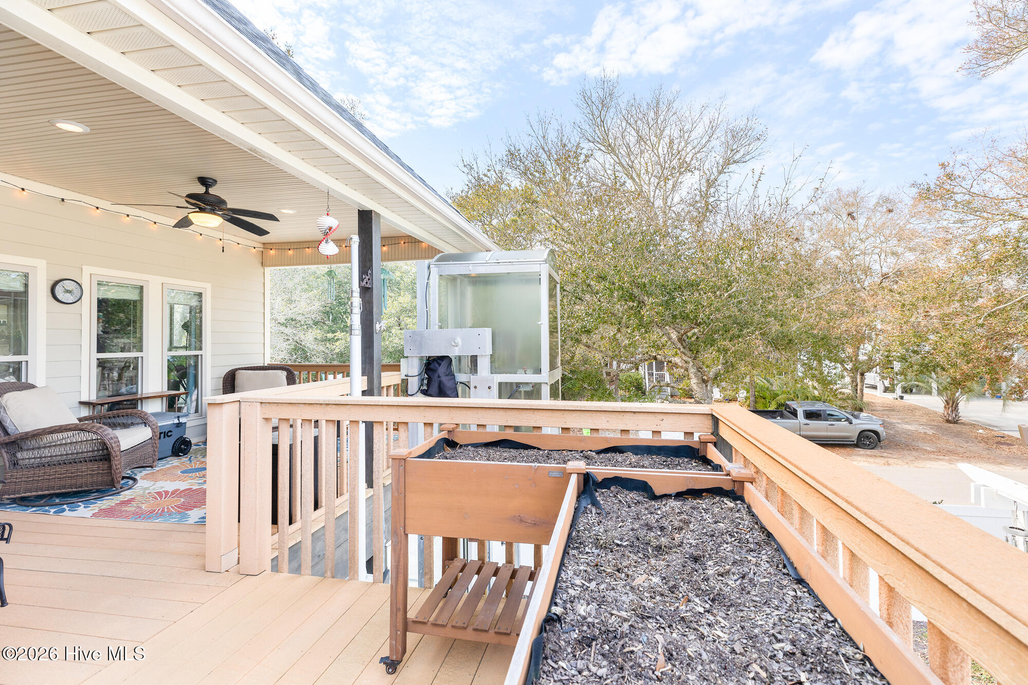 100554367 | Photo 46