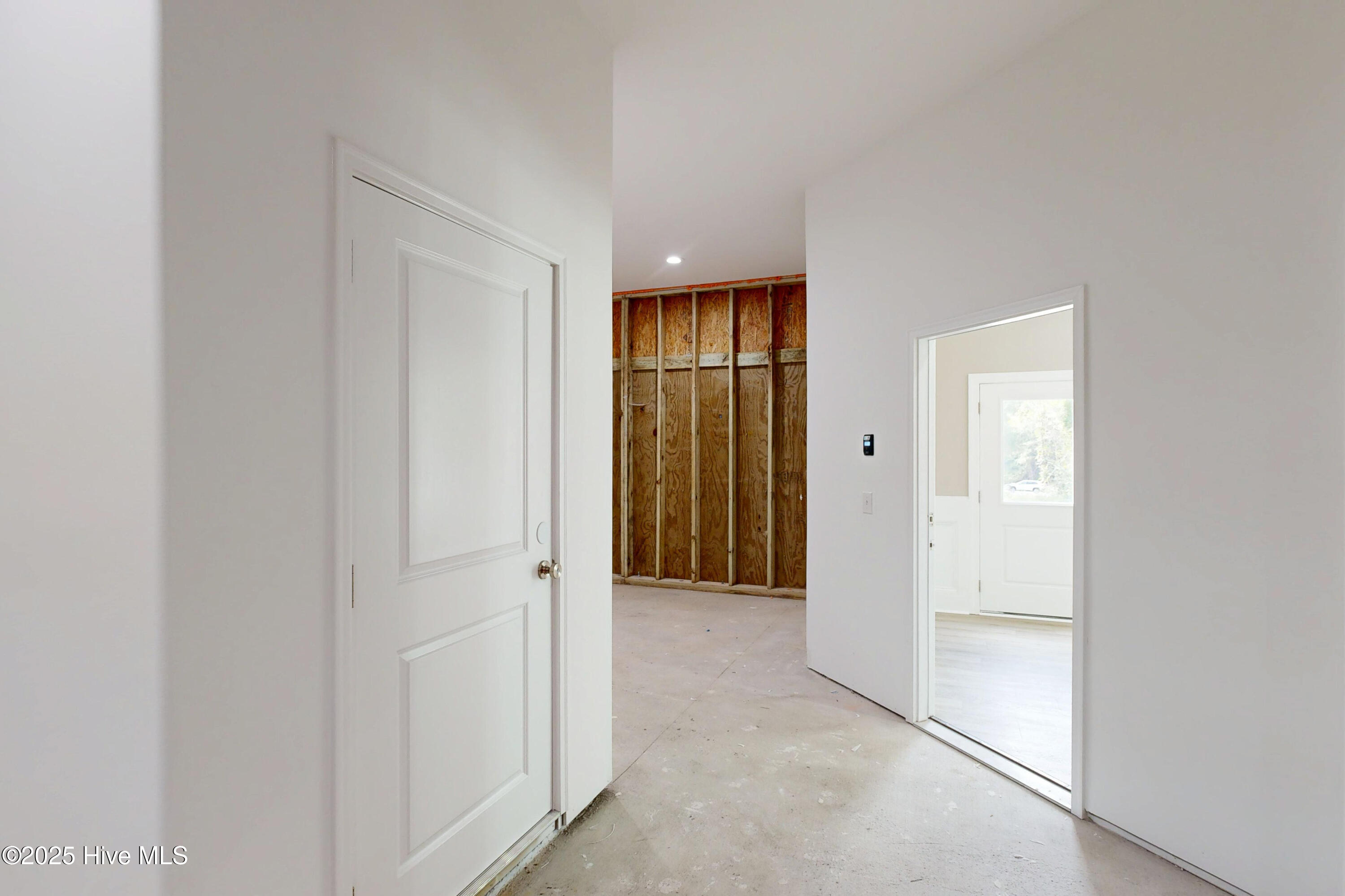 100534156 | Photo 39