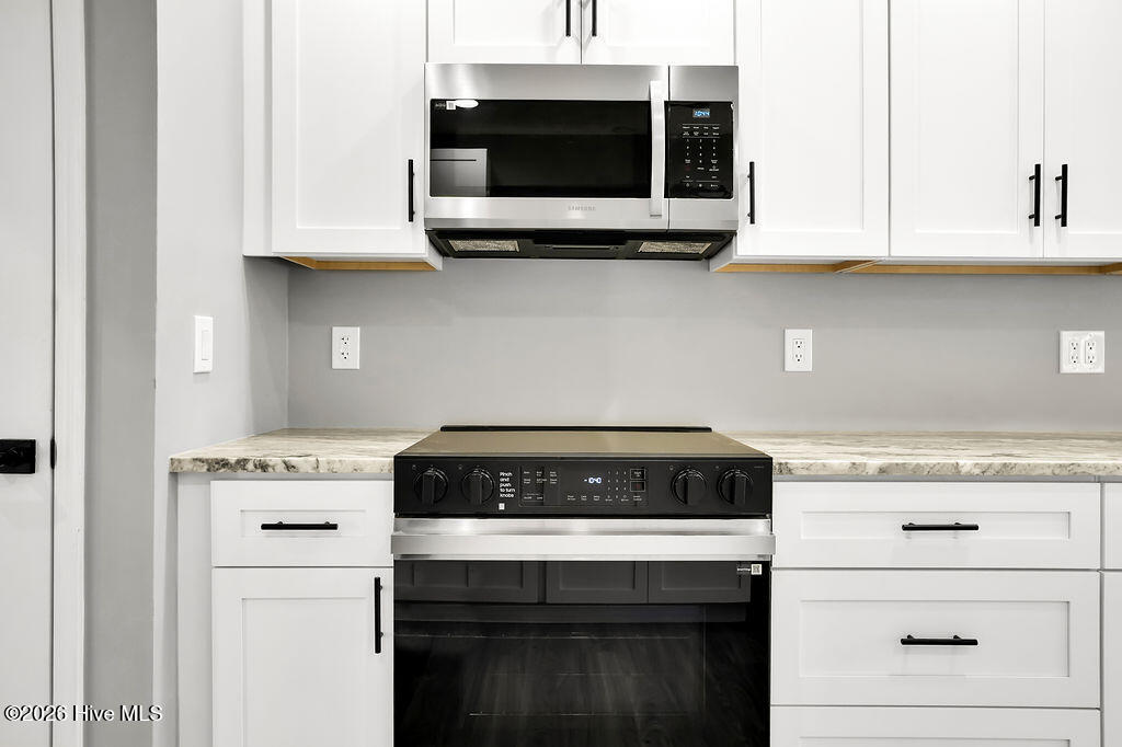 100567951 | Photo 17