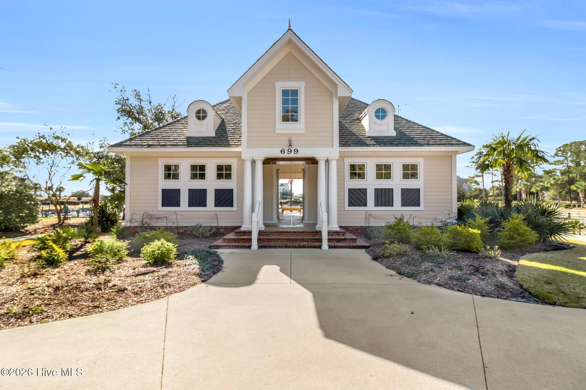 100548084 | Photo 17