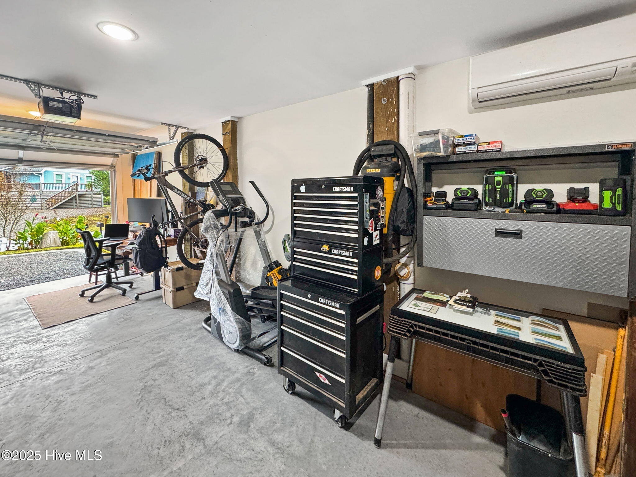 100559638 | Photo 73