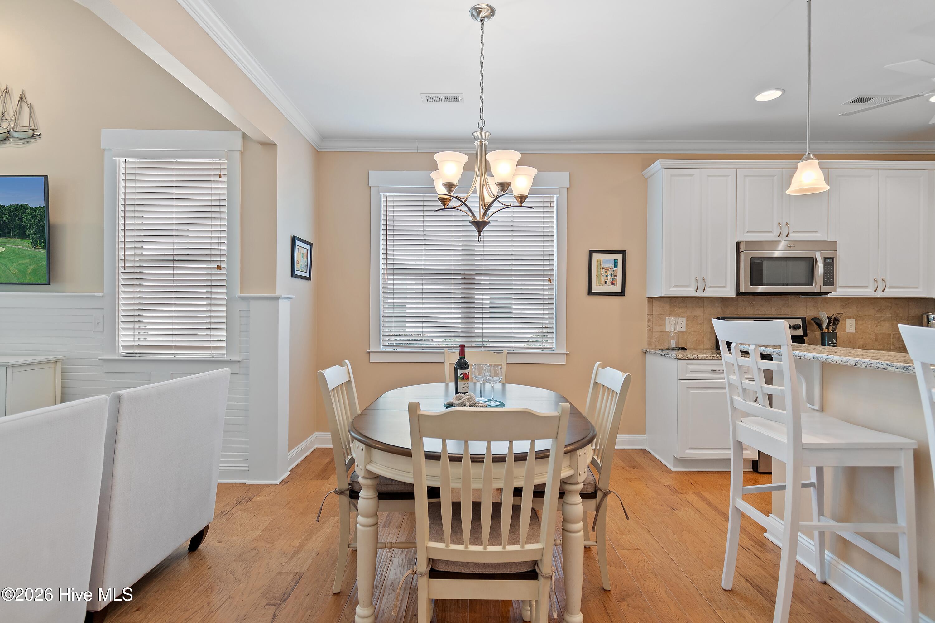 100549394 | Photo 10