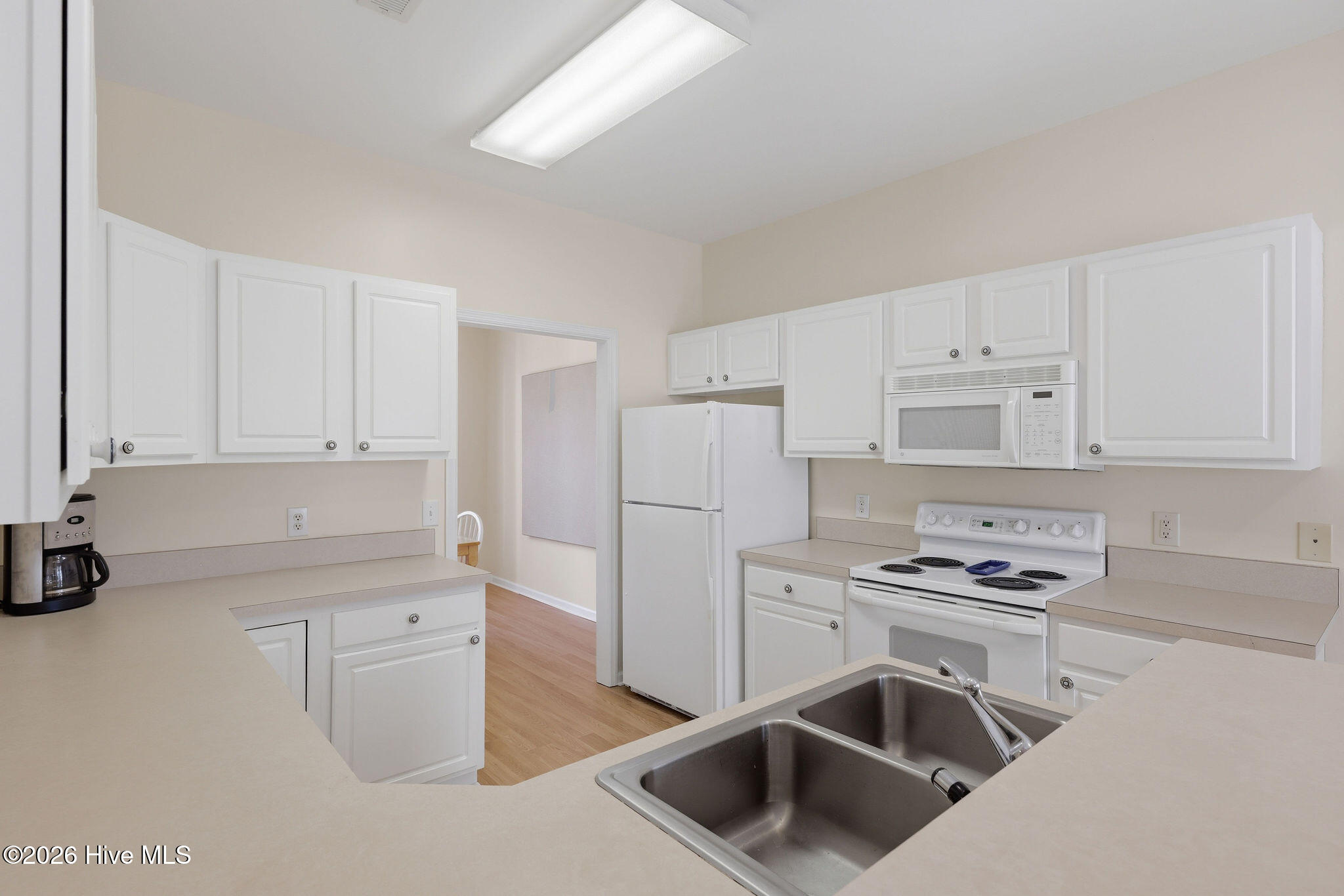 100560993 | Photo 20