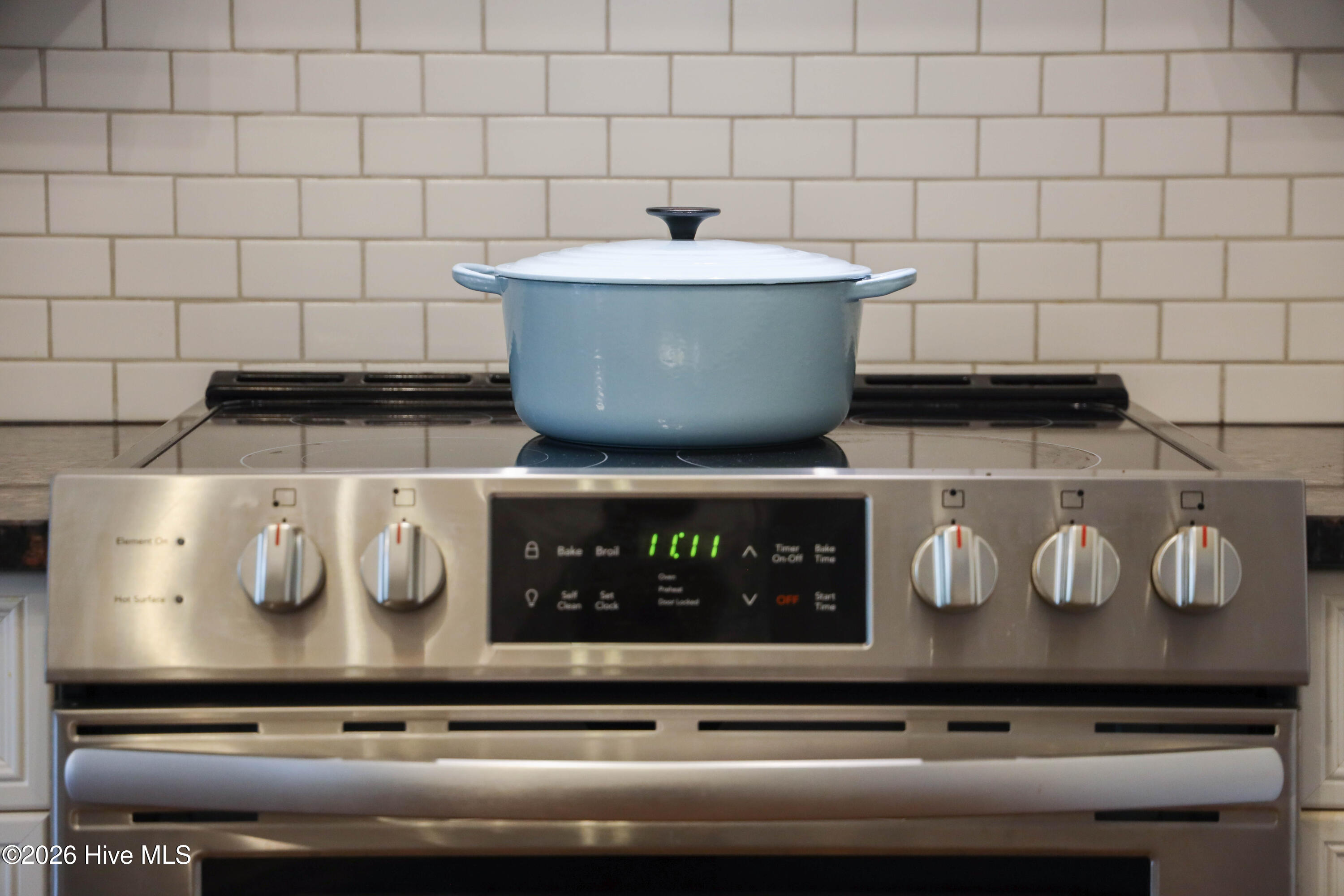 100549521 | Photo 70