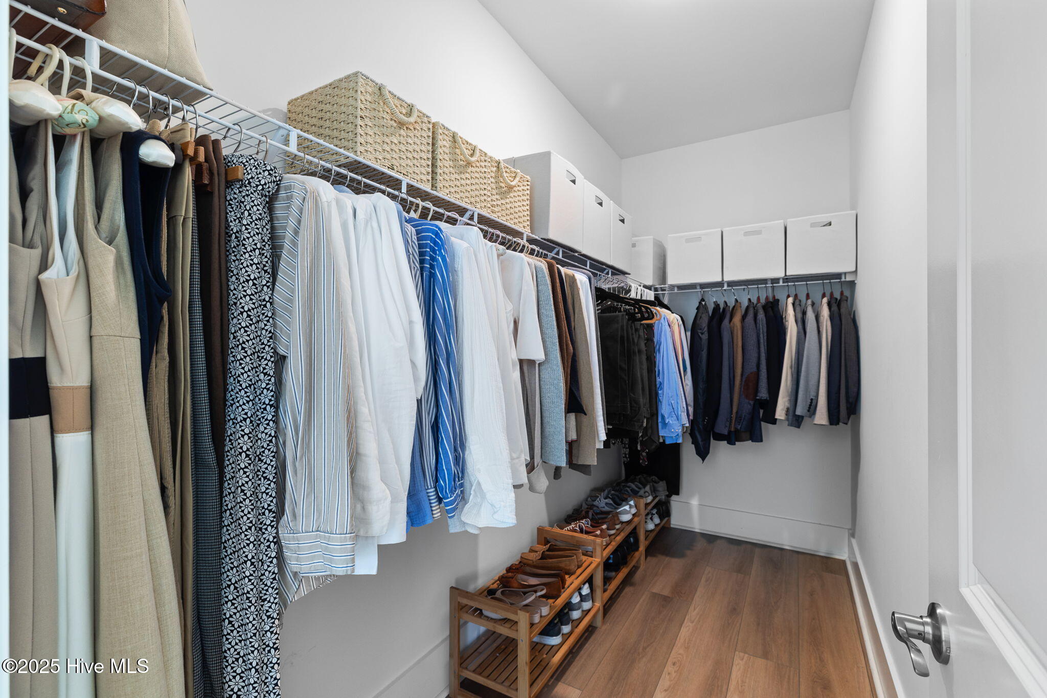 100534721 | Photo 24