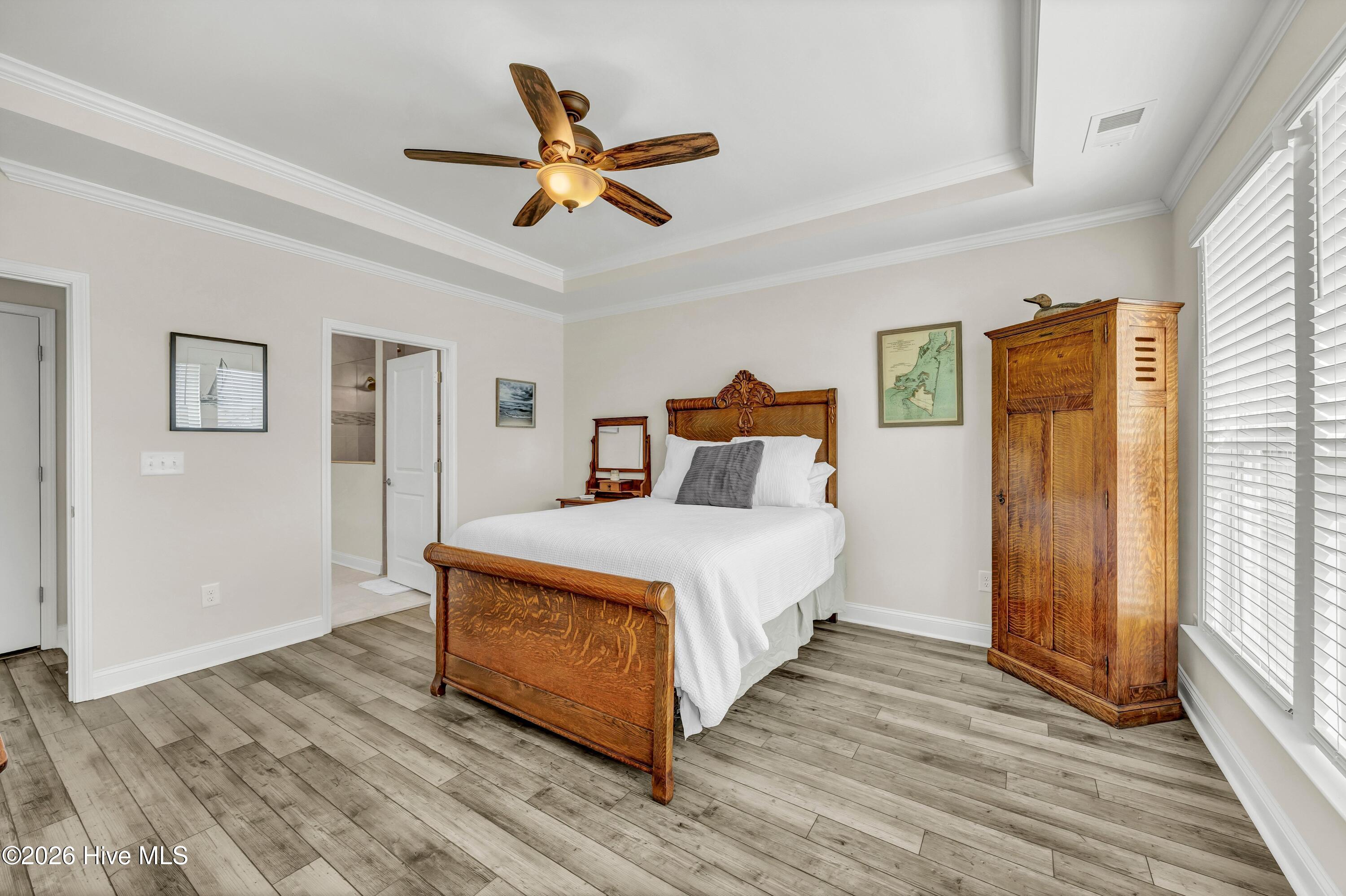 100552625 | Photo 80