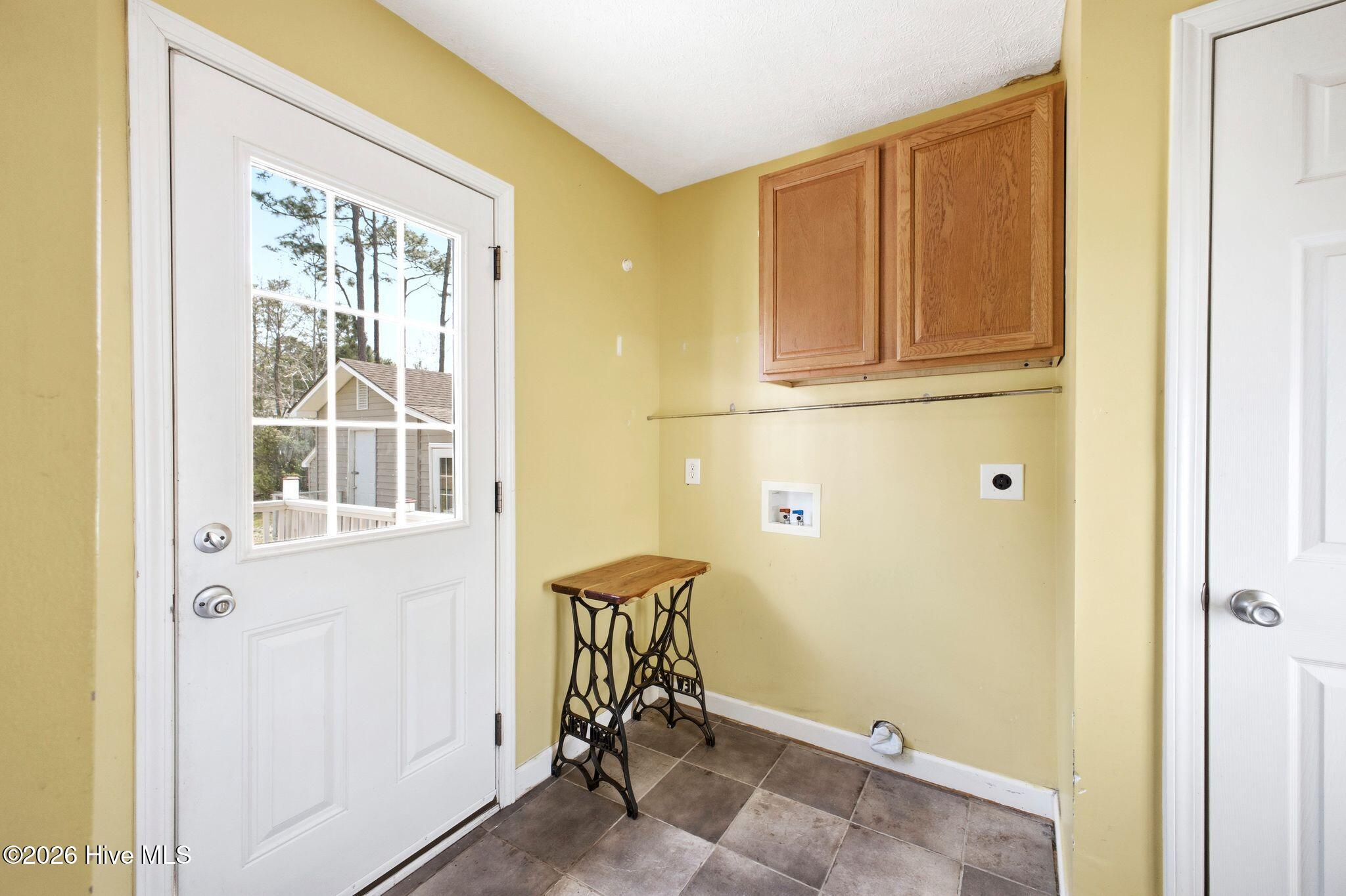 100564329 | Photo 17