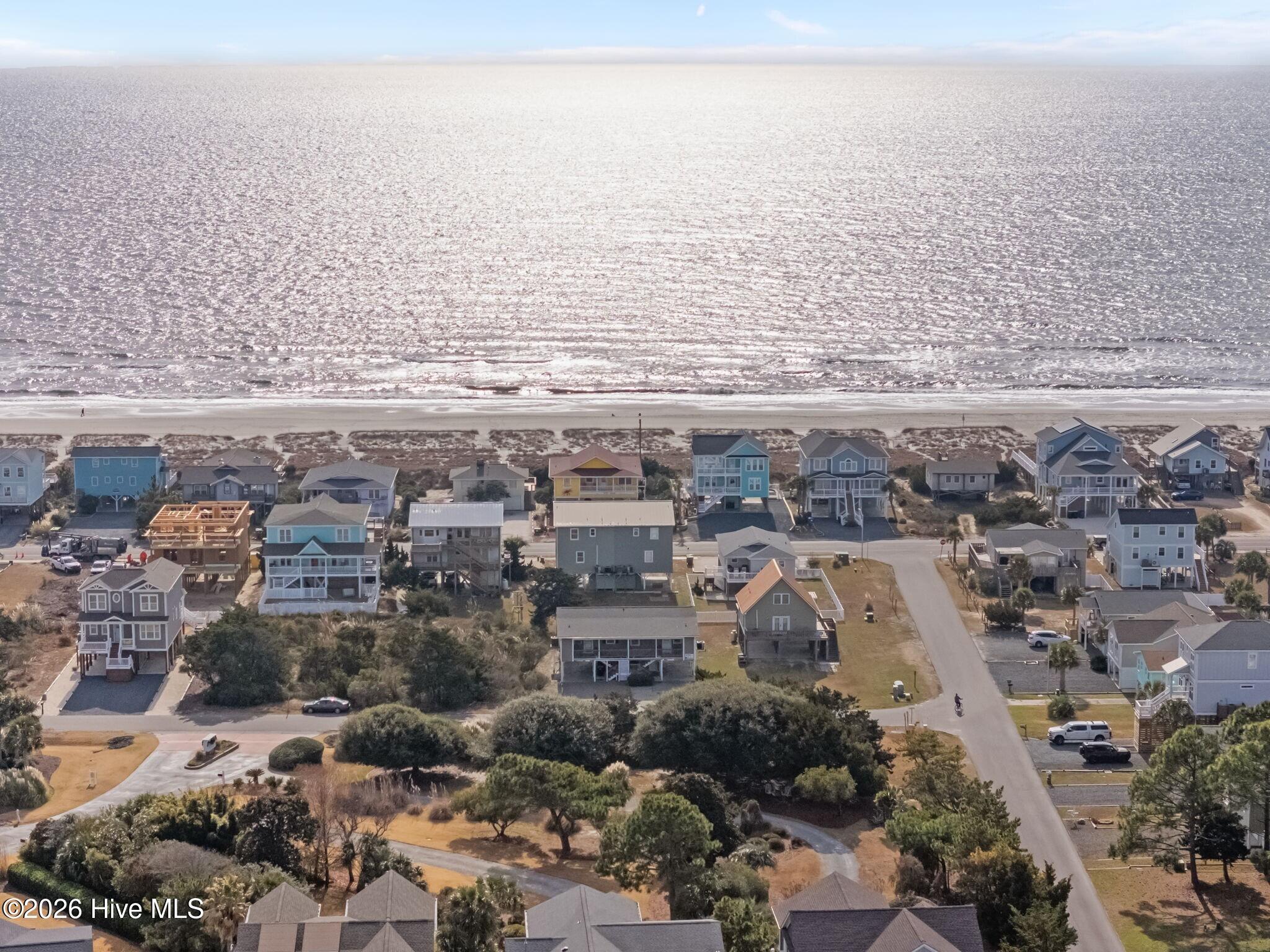 100547395 | Photo 25