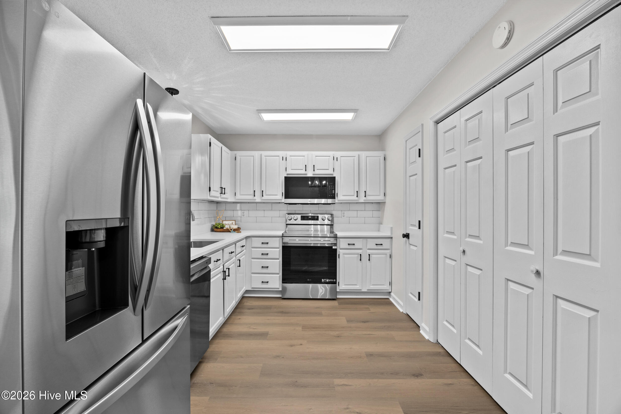 100559146 | Photo 21