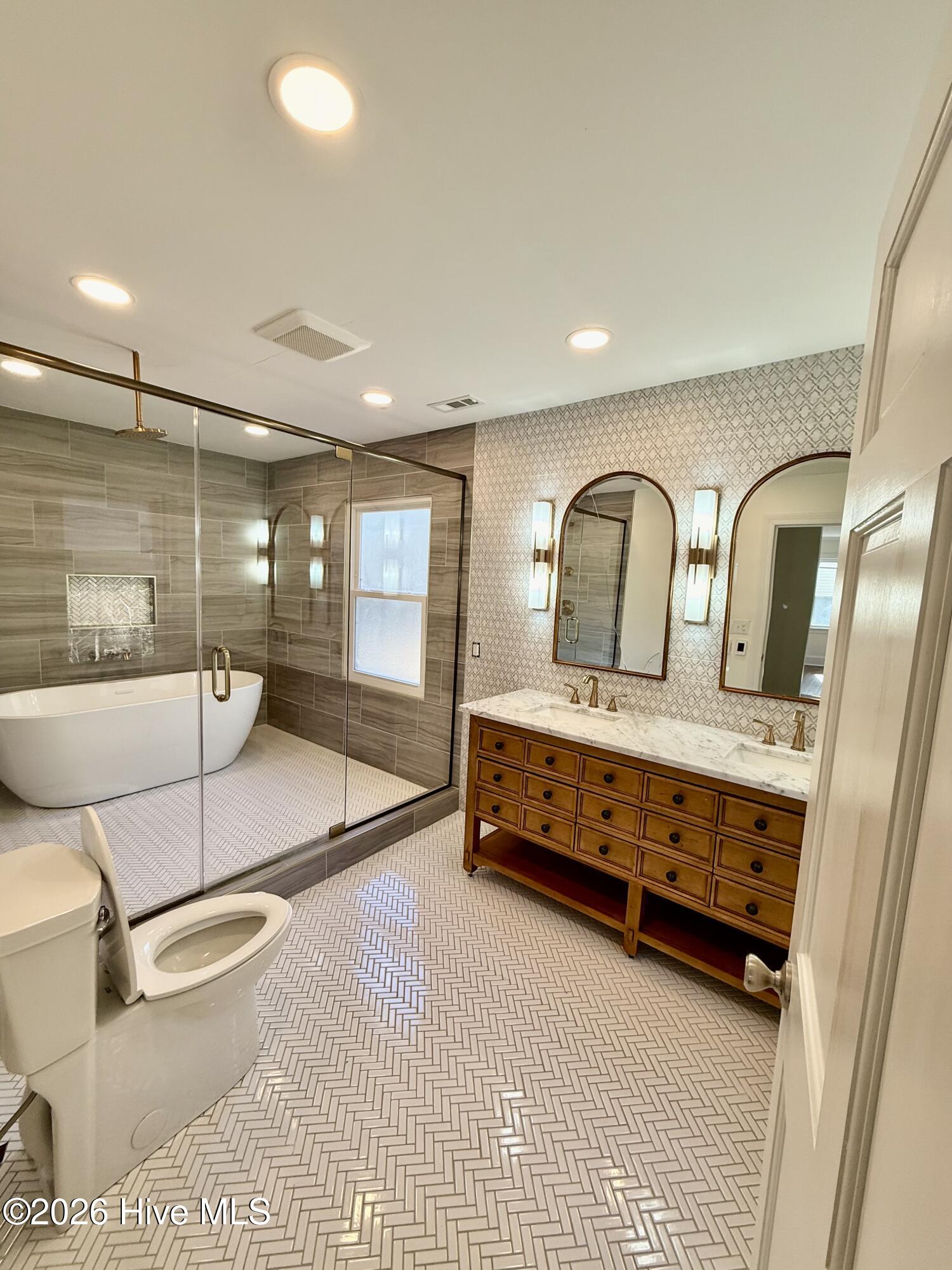 1262 Forest Acres Drive, Greenville, NC, 27834