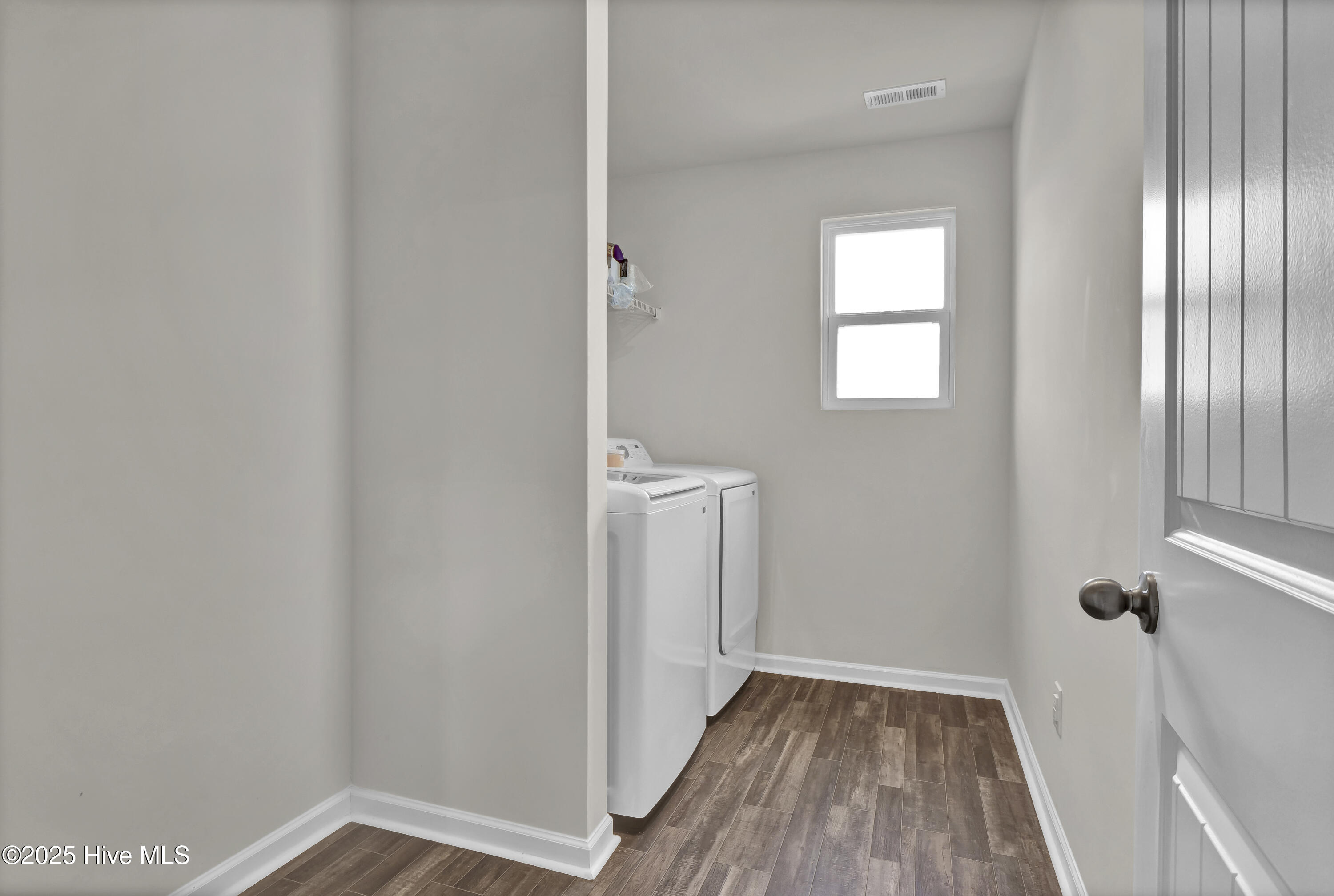 100533254 | Photo 27