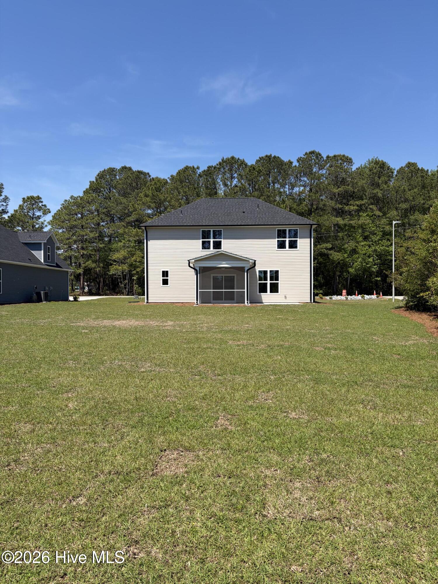 100548054 | Photo 41