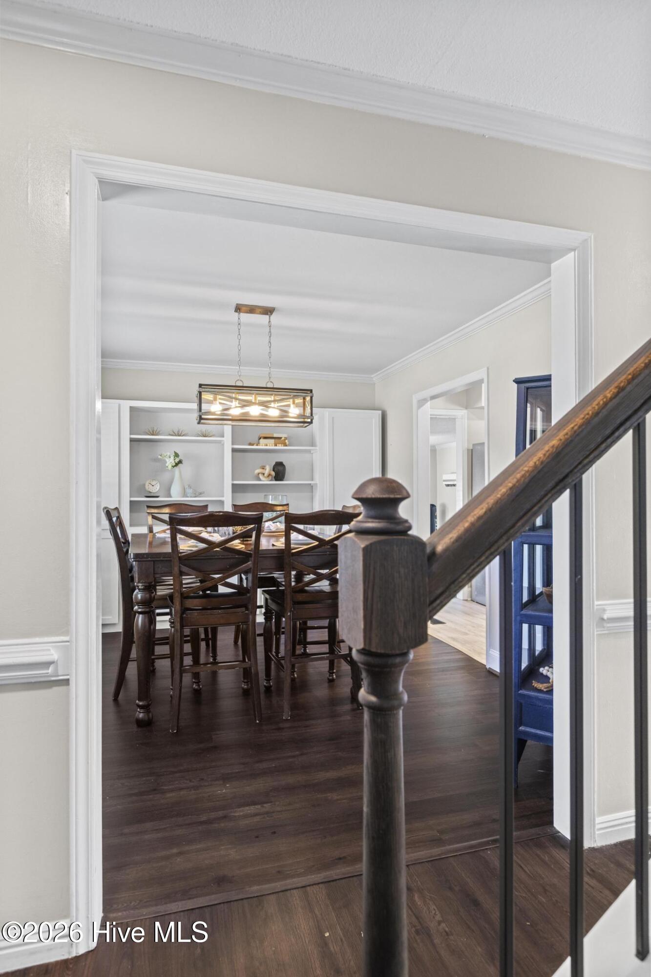 100568439 | Photo 23