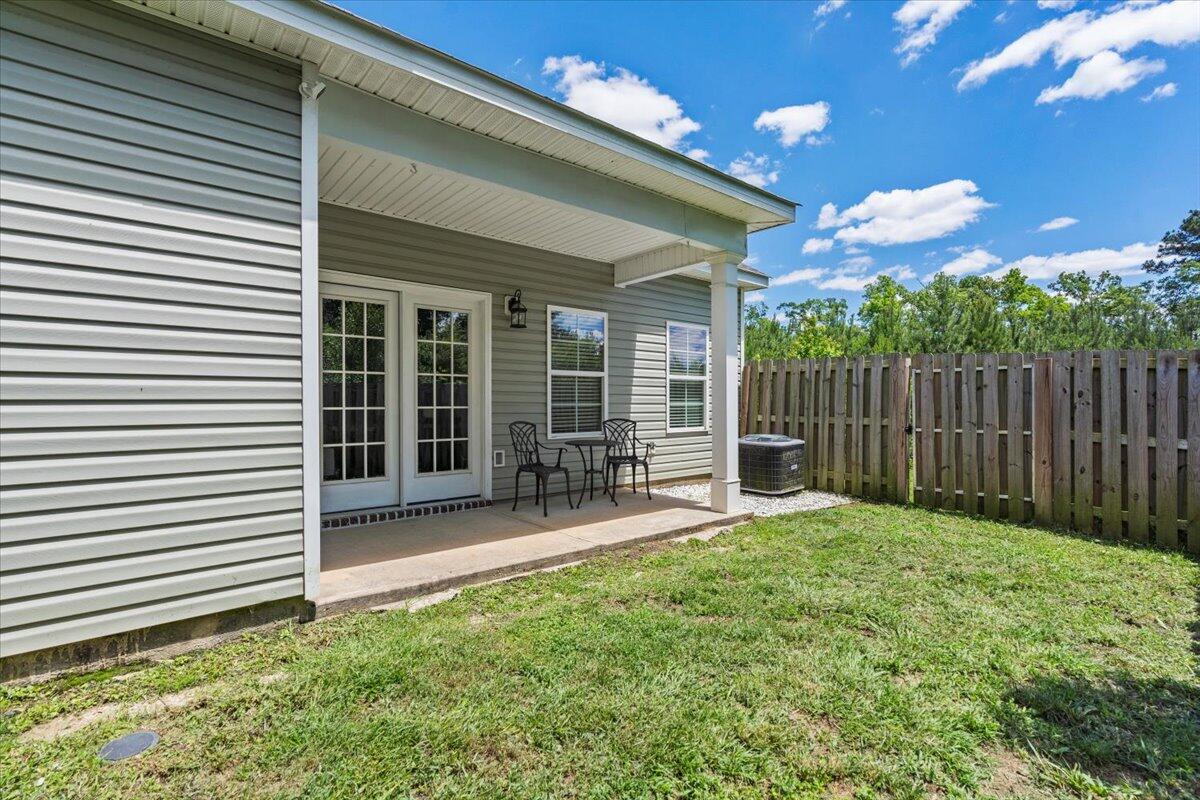 32-Backyard View