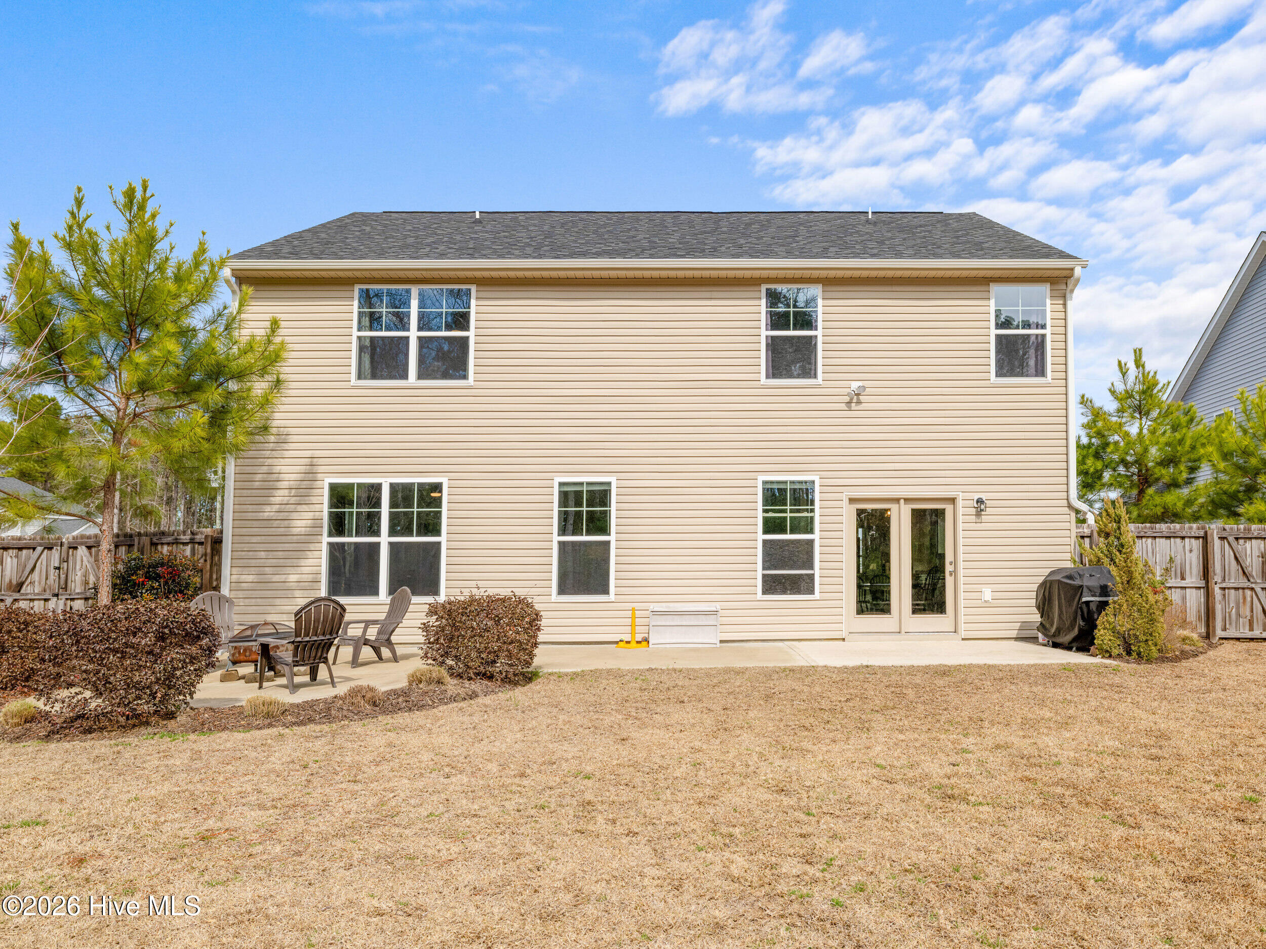 100557695 | Photo 11