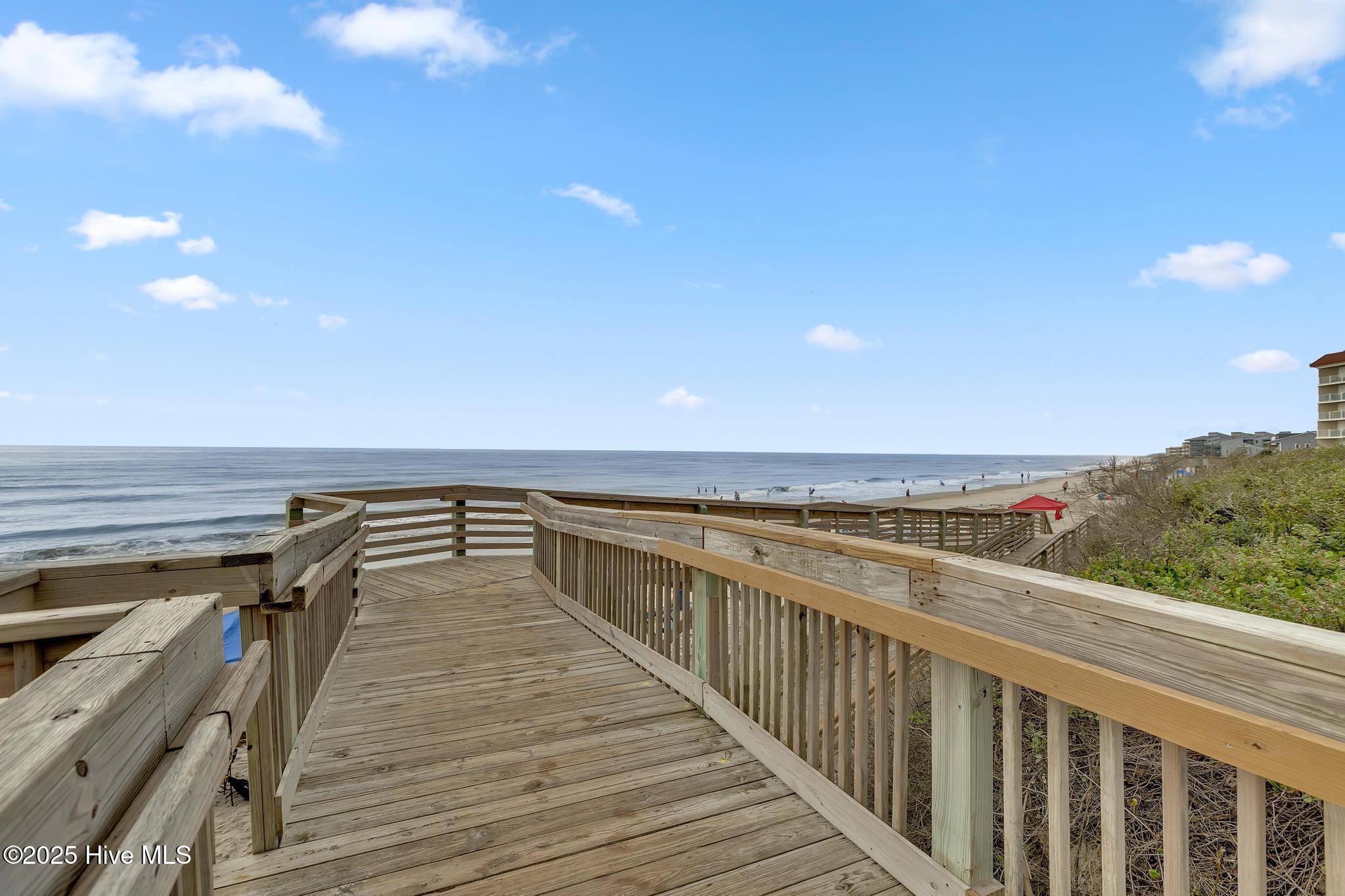 100515705 | Photo 33