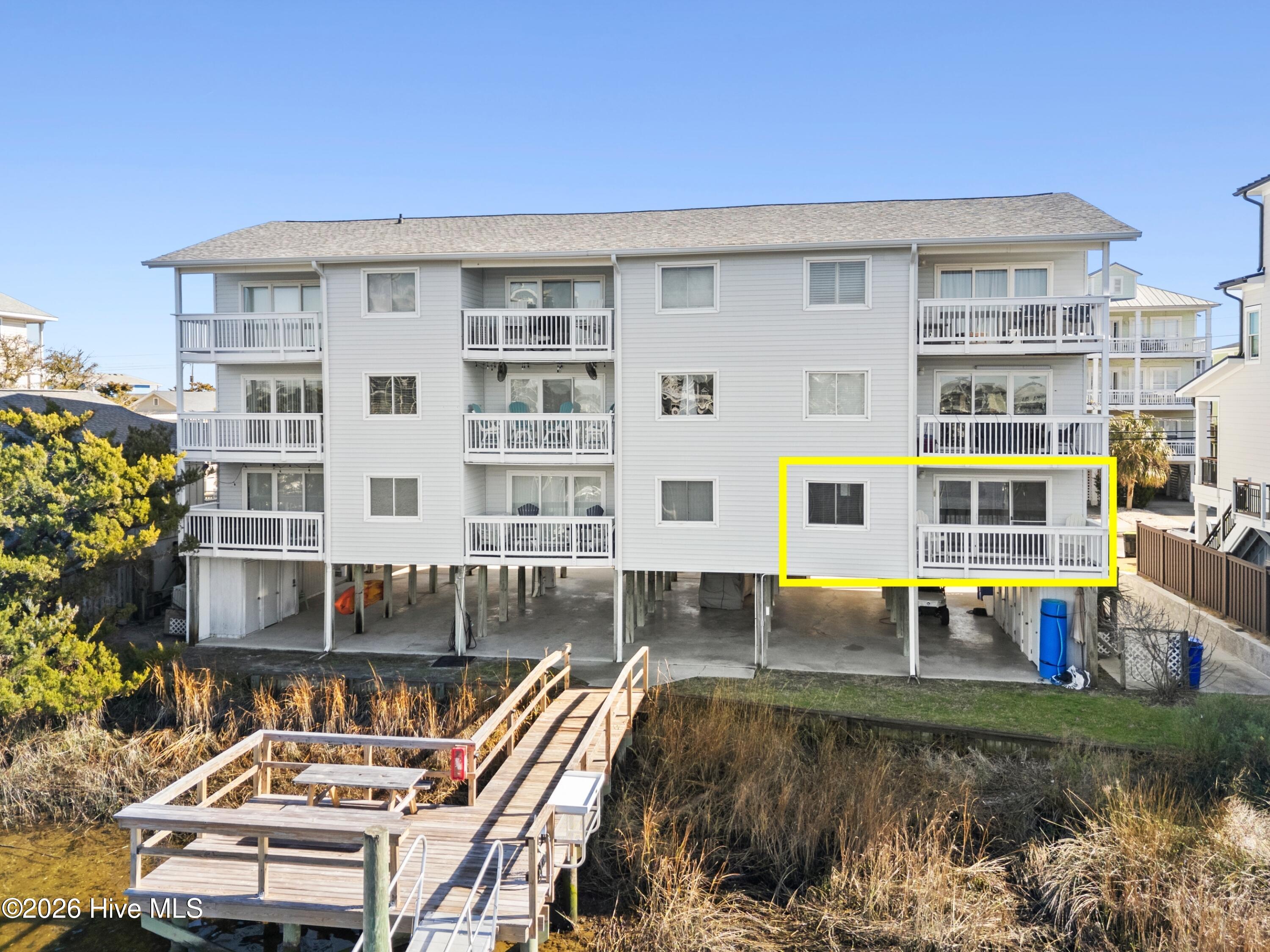 100550502 | Photo 34