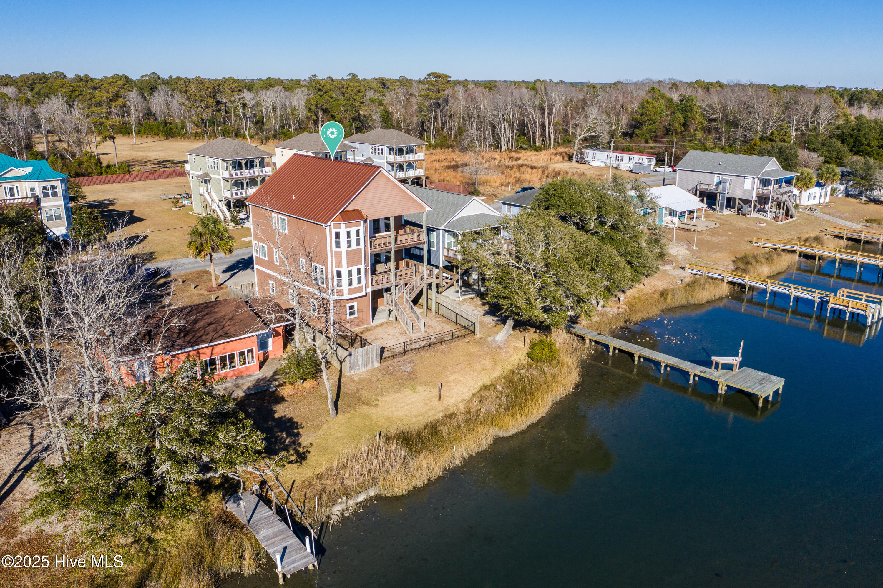 100527440 | Photo 45