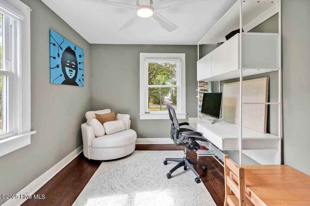 100528025 | Photo 49