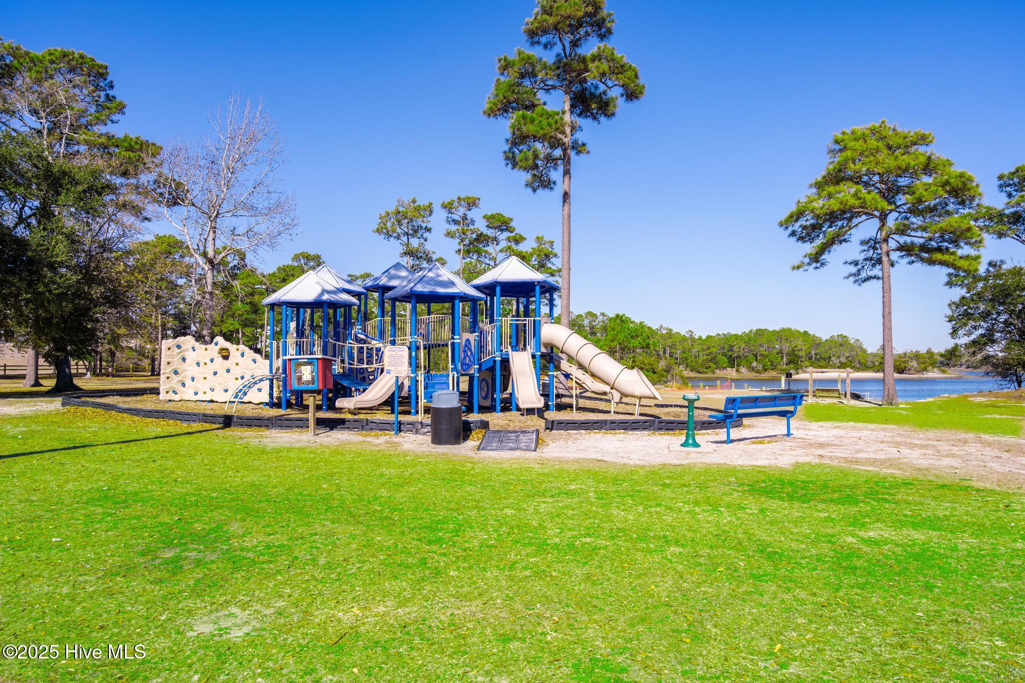 100530563 | Photo 48