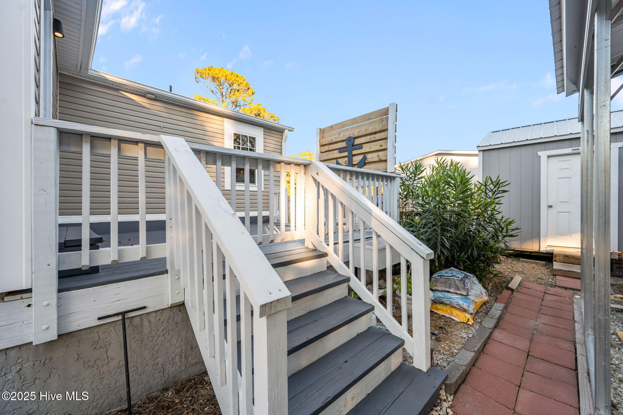 100540972 | Photo 32