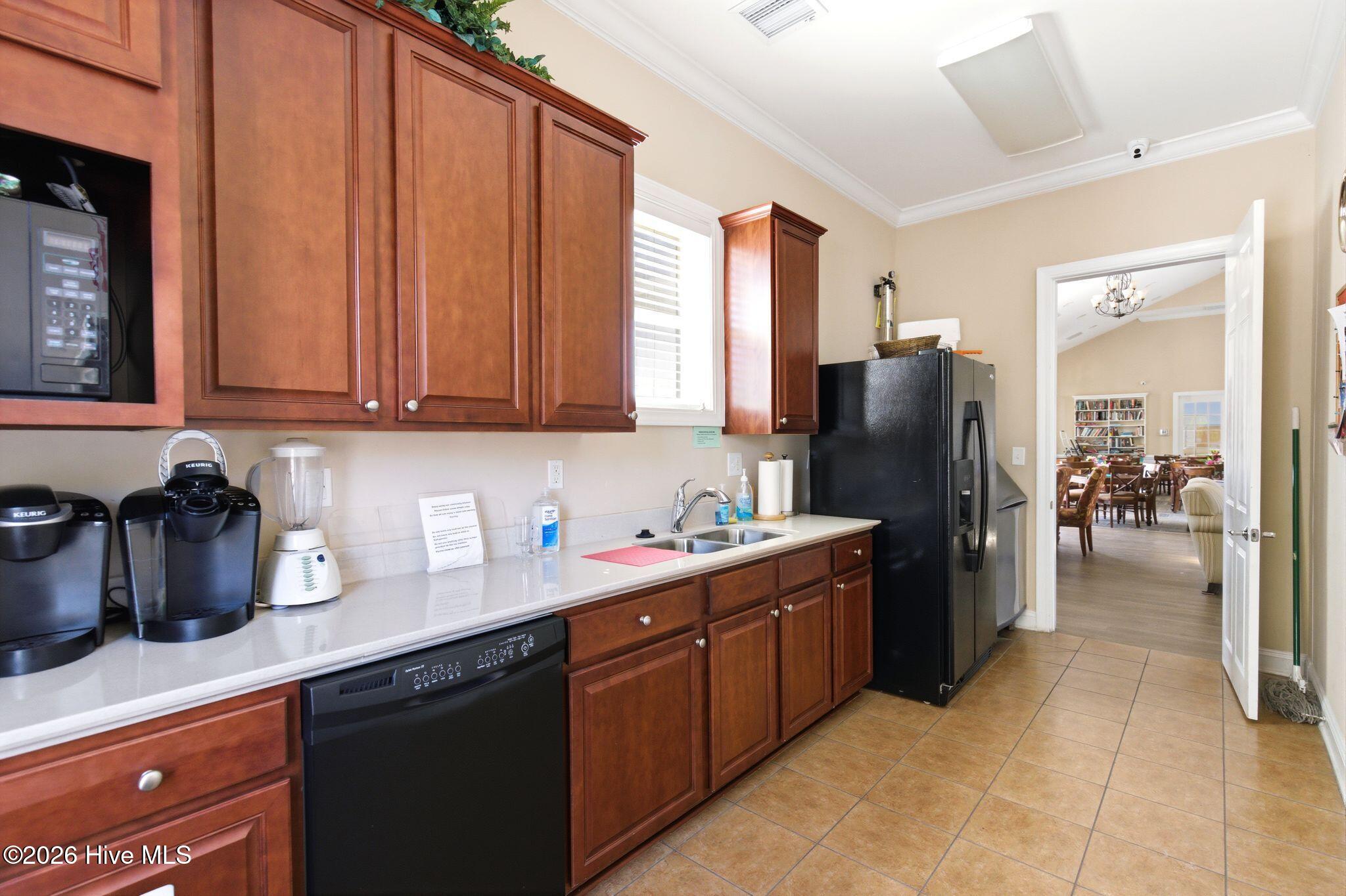 100564398 | Photo 42