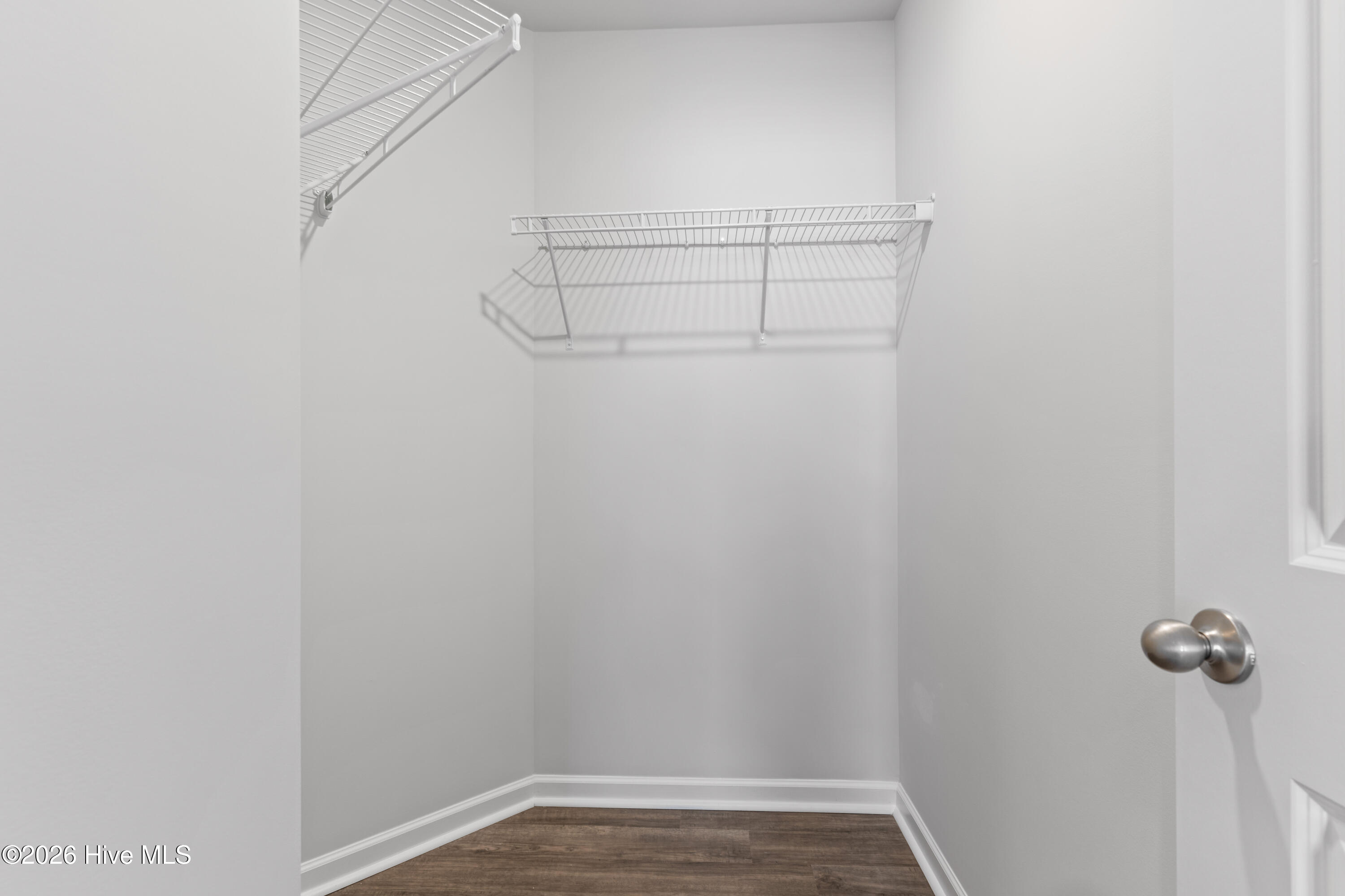 100538975 | Photo 27