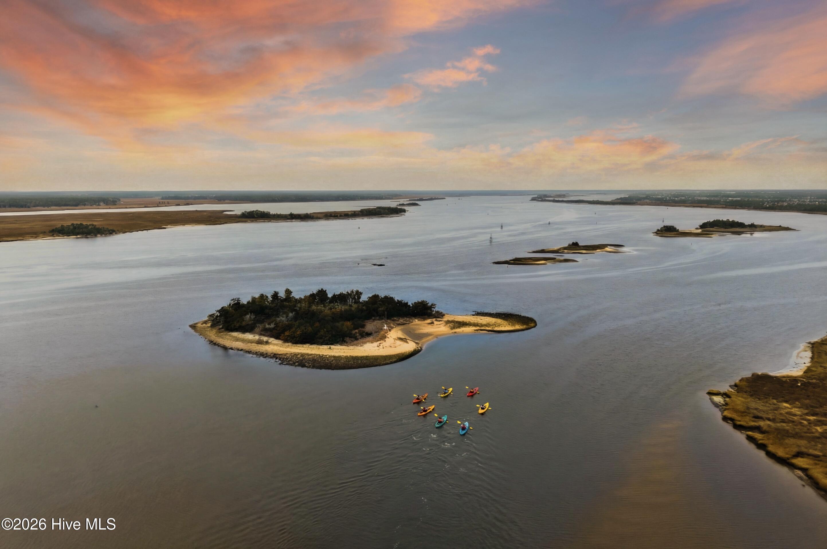 100557529 | Photo 42