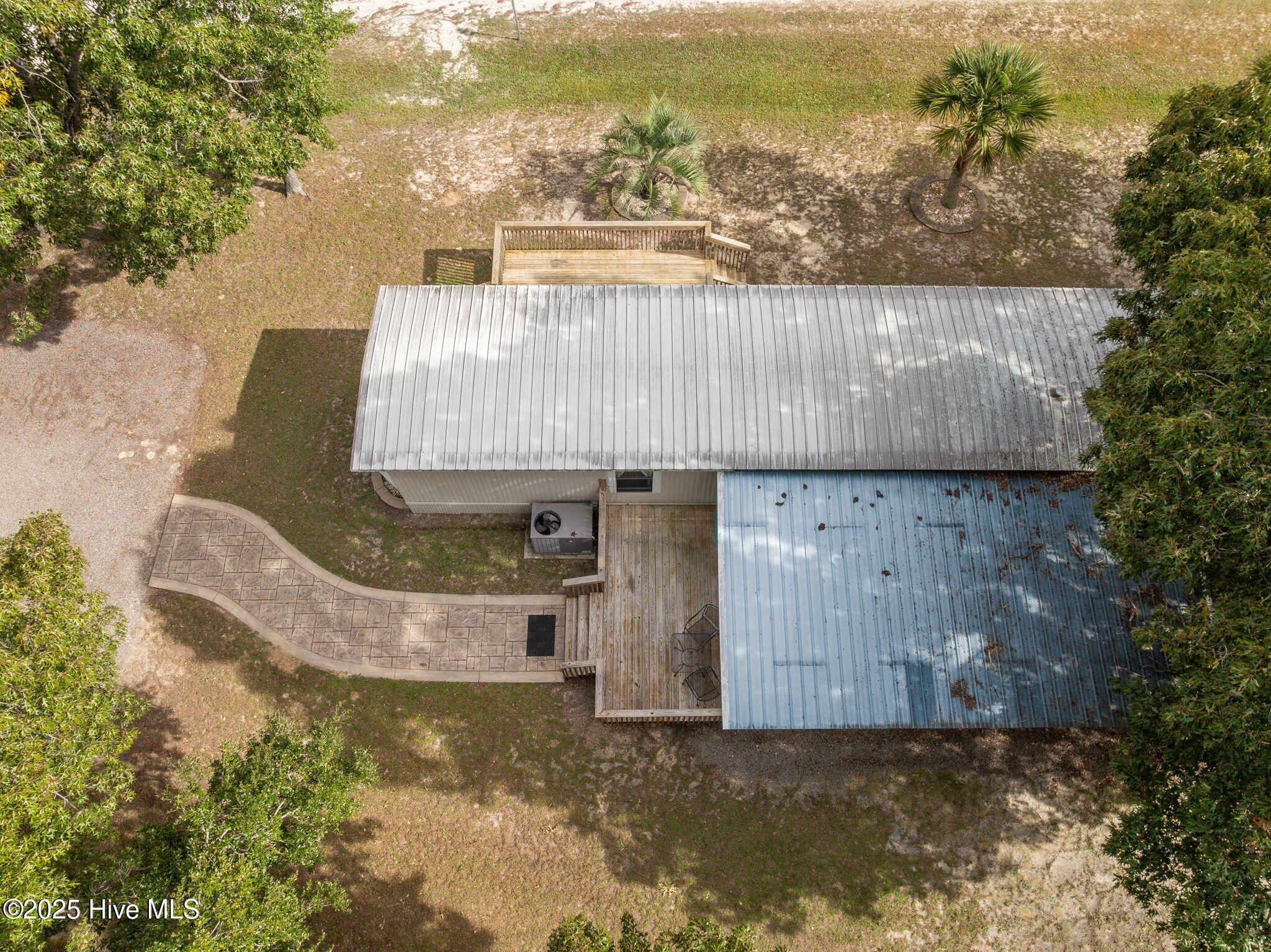 100535152 | Photo 14