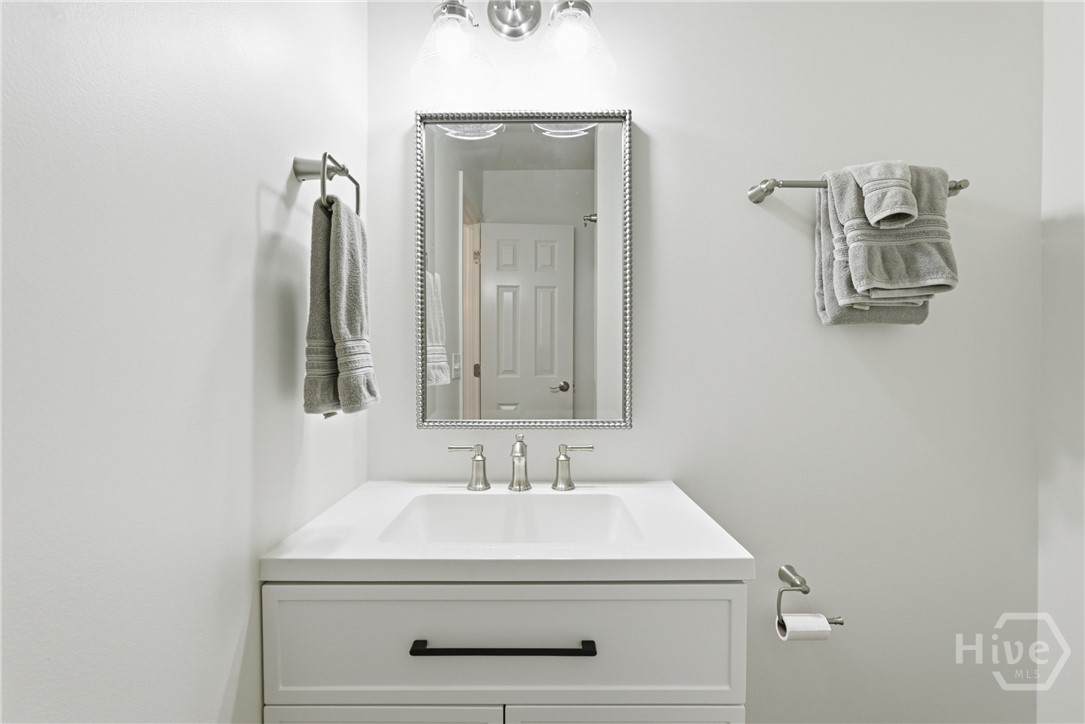 Full Bath off bonus room
