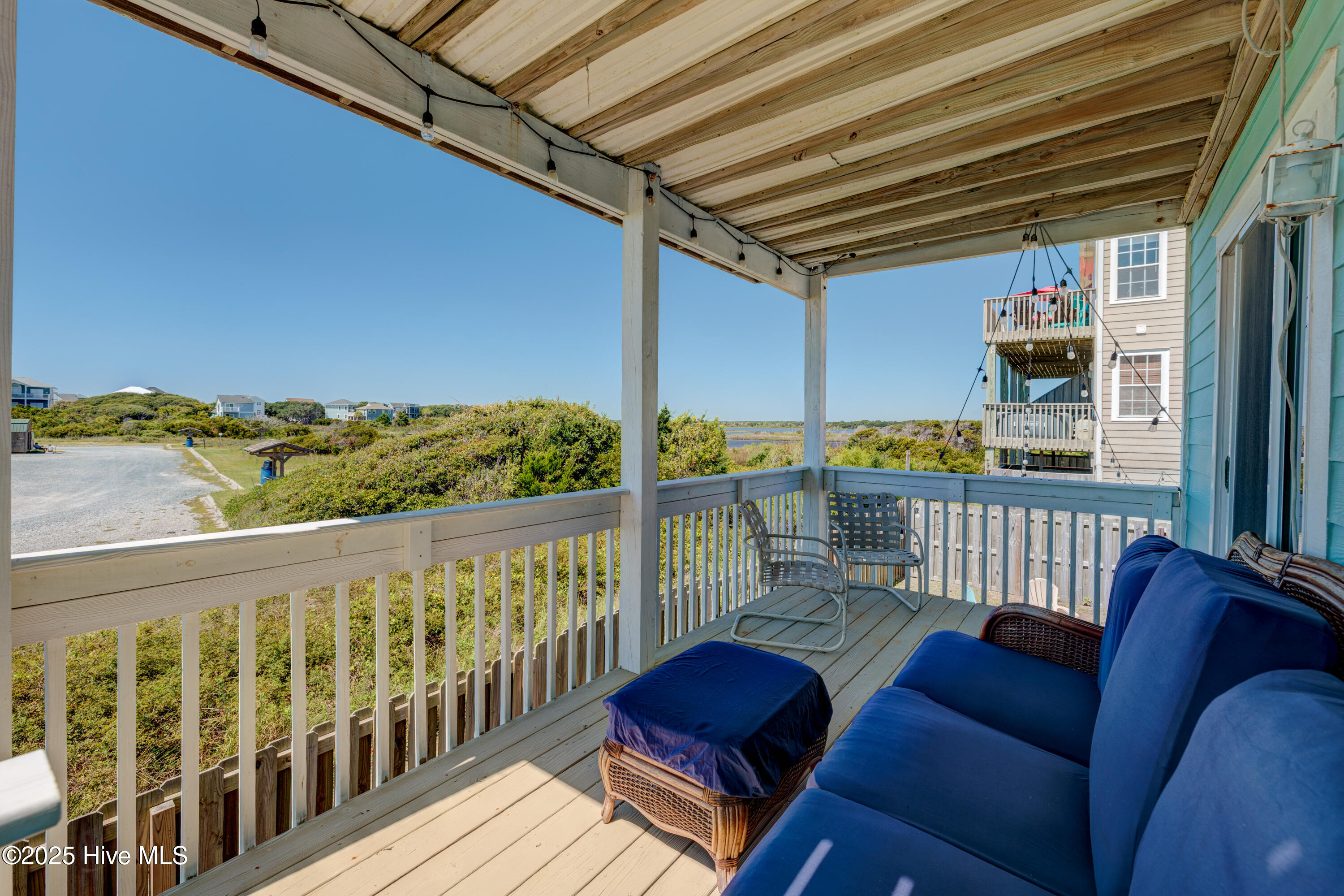 100527842 | Photo 36