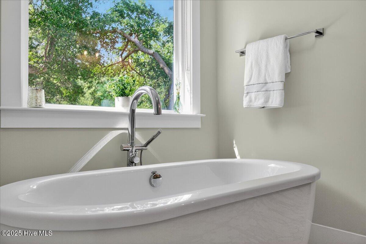 100514096 | Photo 60