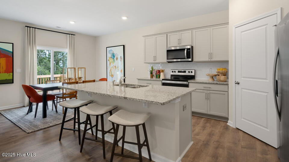 matthews-landing-lot-26-121-hanging-elm-