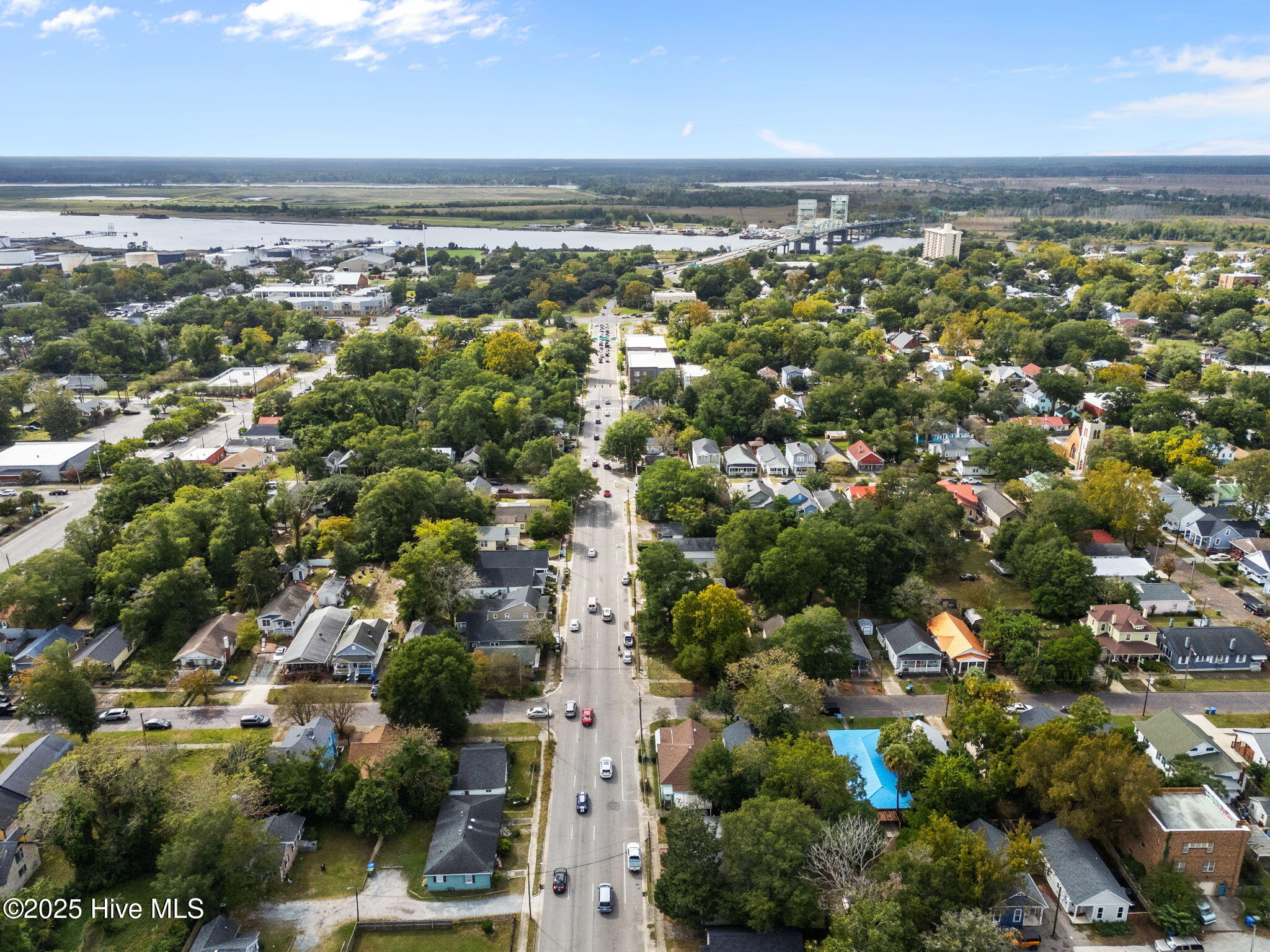 100534947 | Photo 28