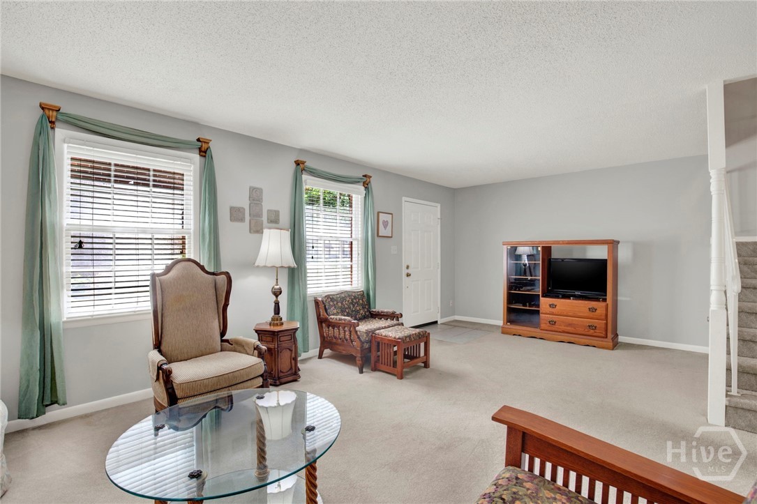 455 Mall Boulevard 6